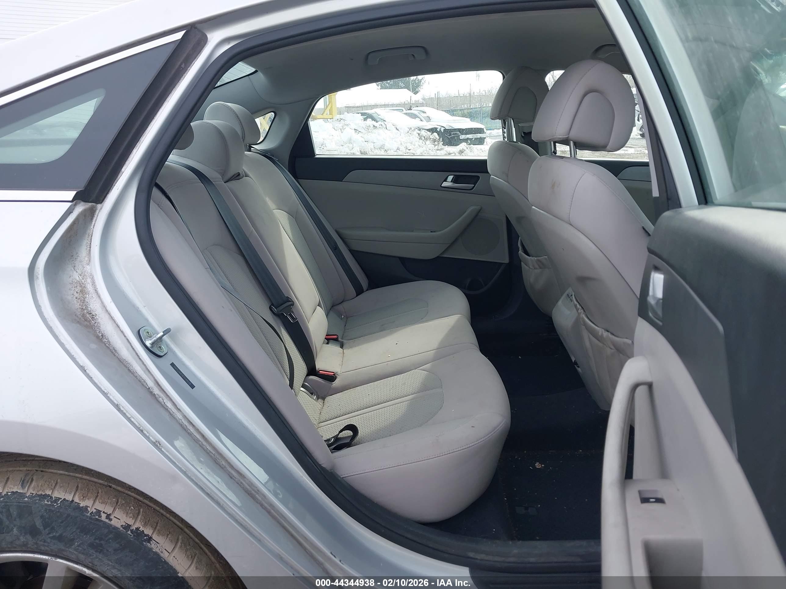 HYUNDAI SONATA image 8