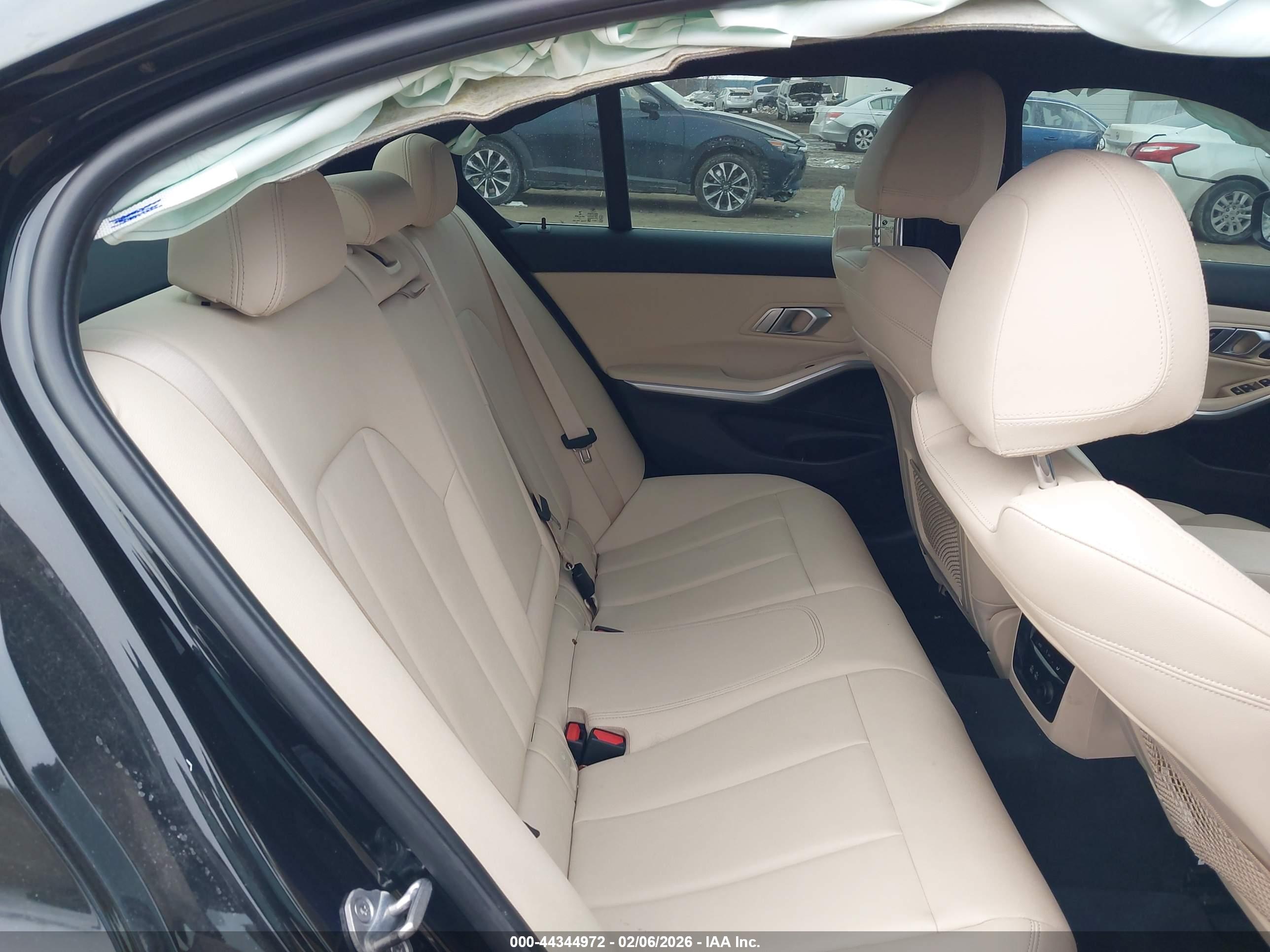 BMW 330I image 8