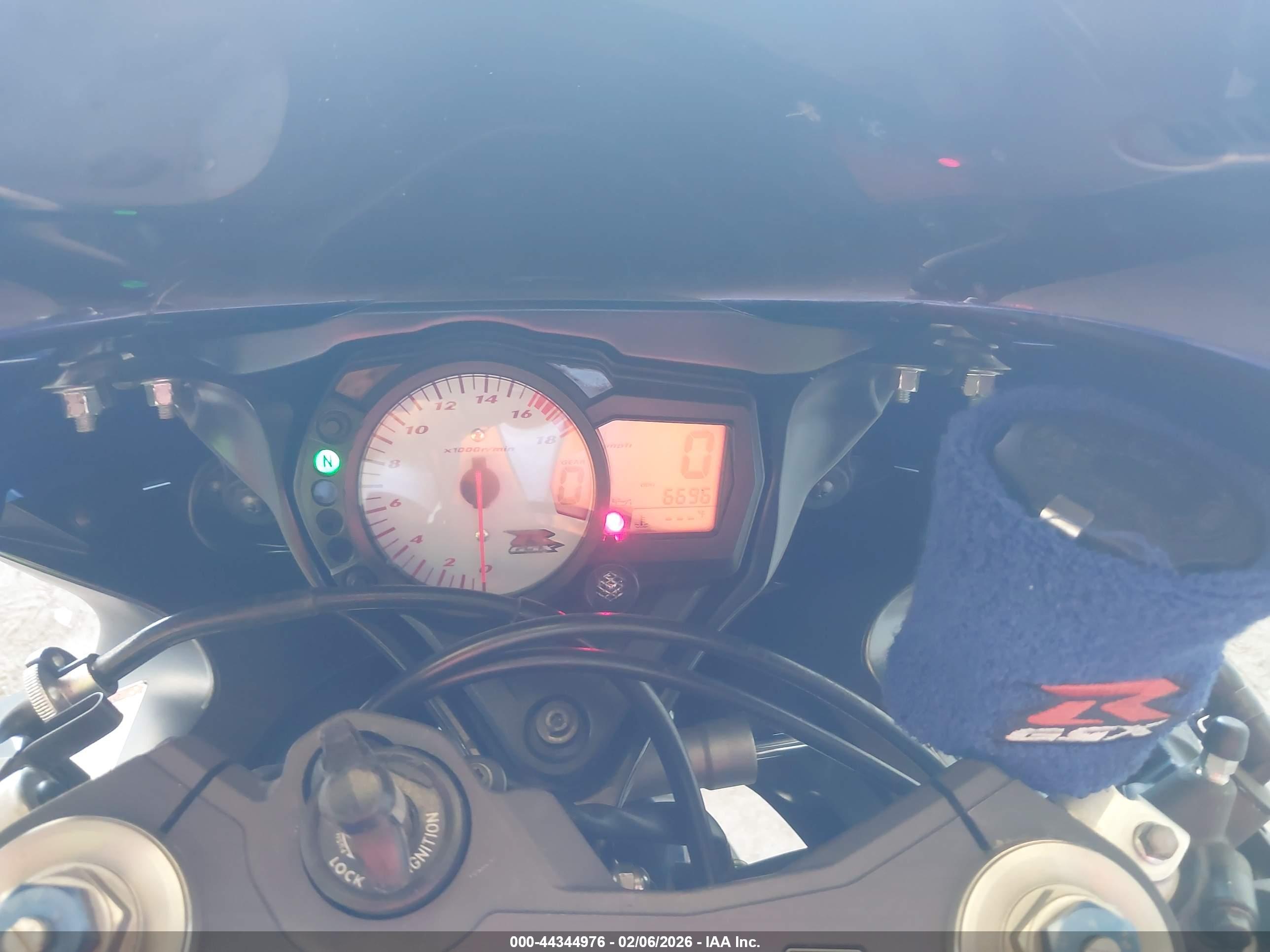 SUZUKI GSX-R600 image 7