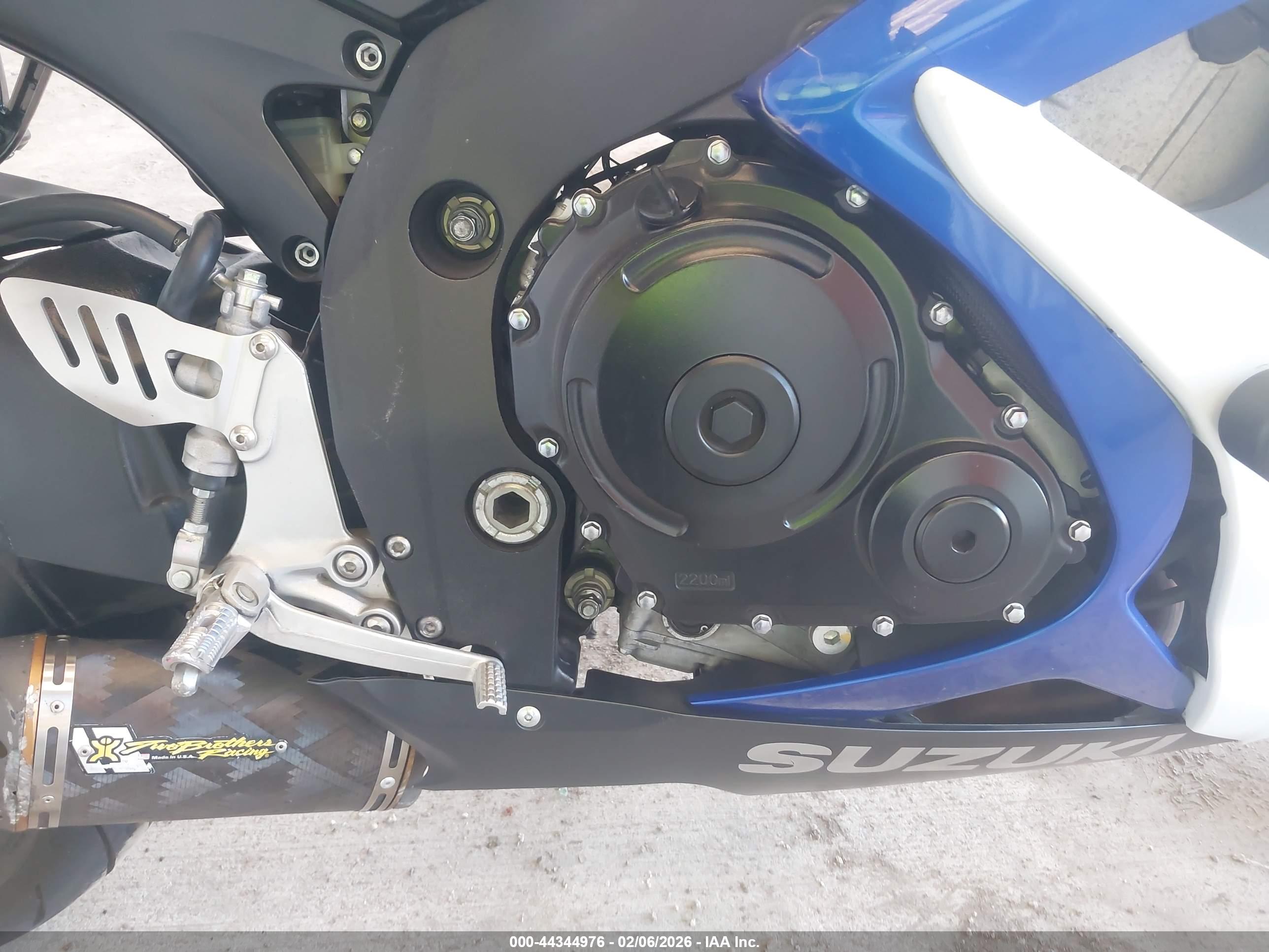 SUZUKI GSX-R600 image 8
