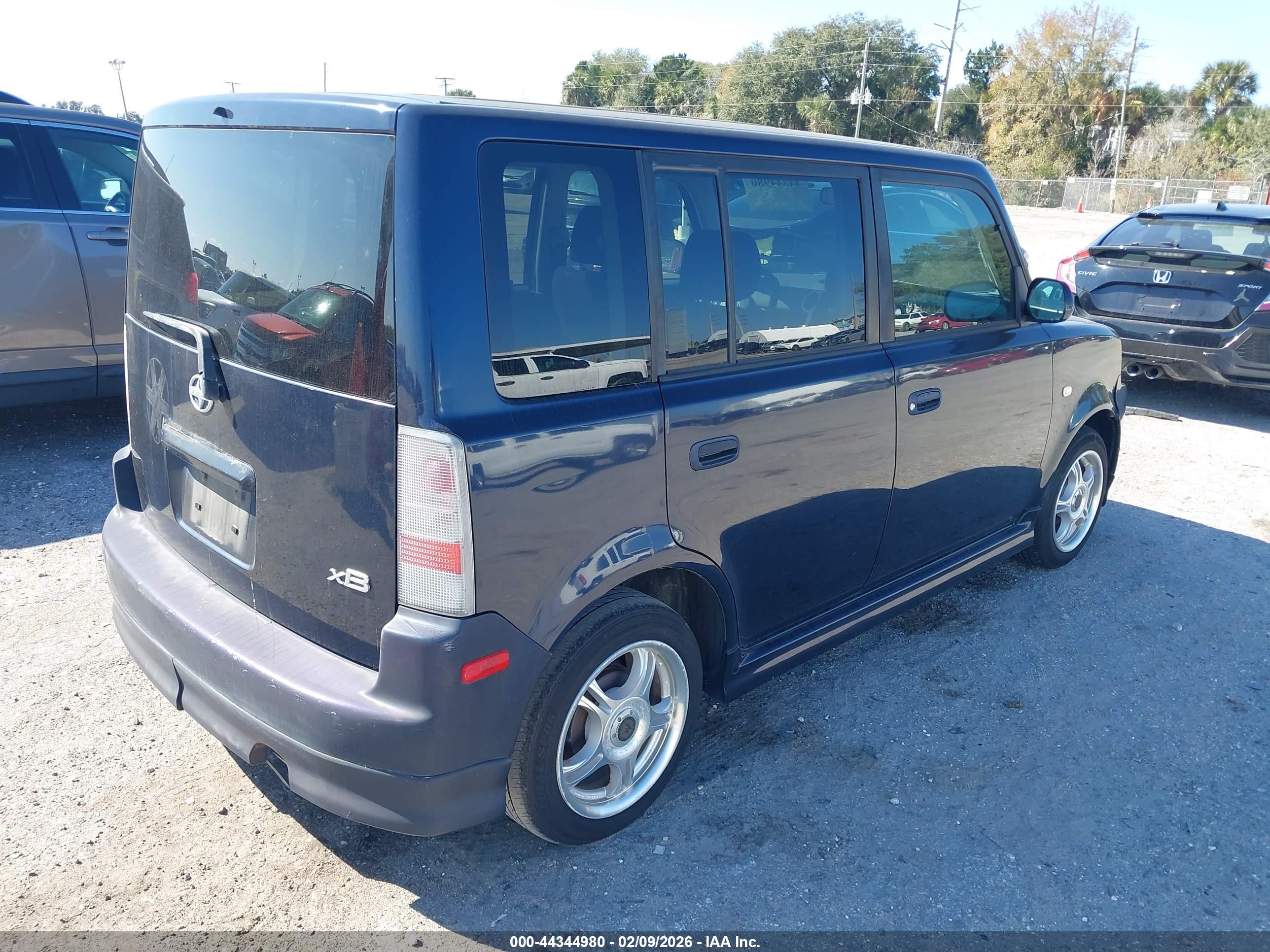 SCION XB image 4