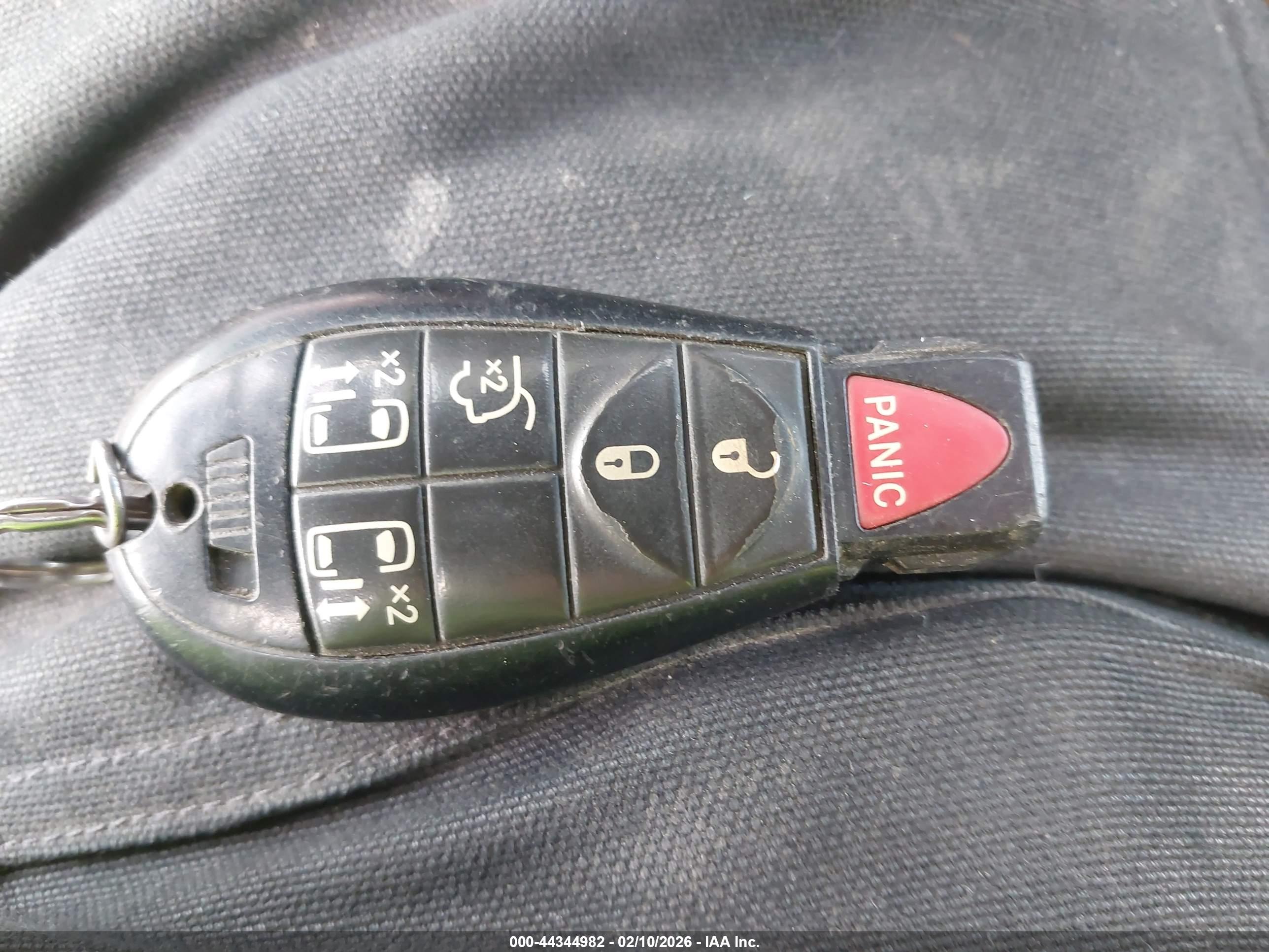 CHRYSLER TOWN image 11