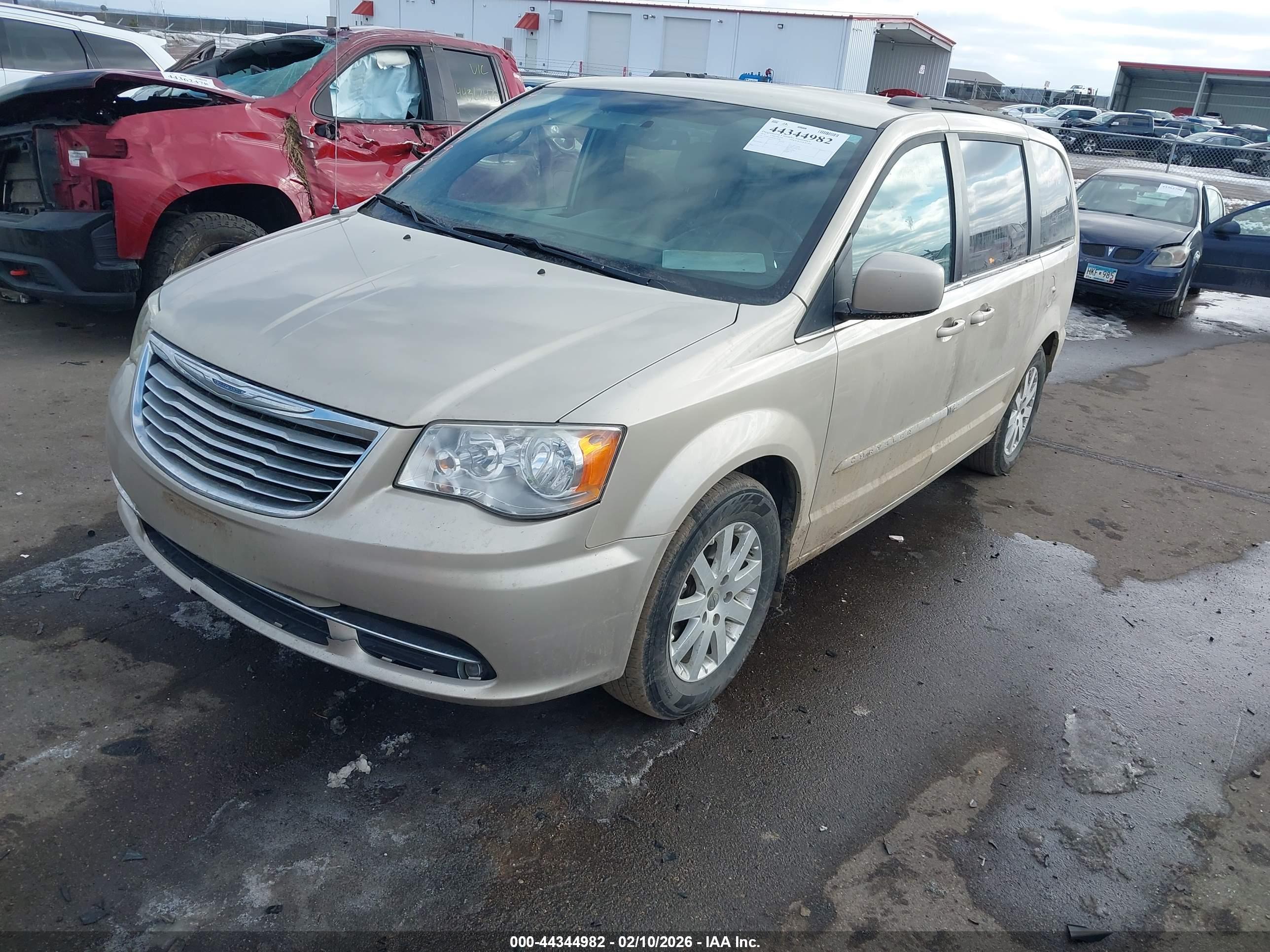 CHRYSLER TOWN image 2