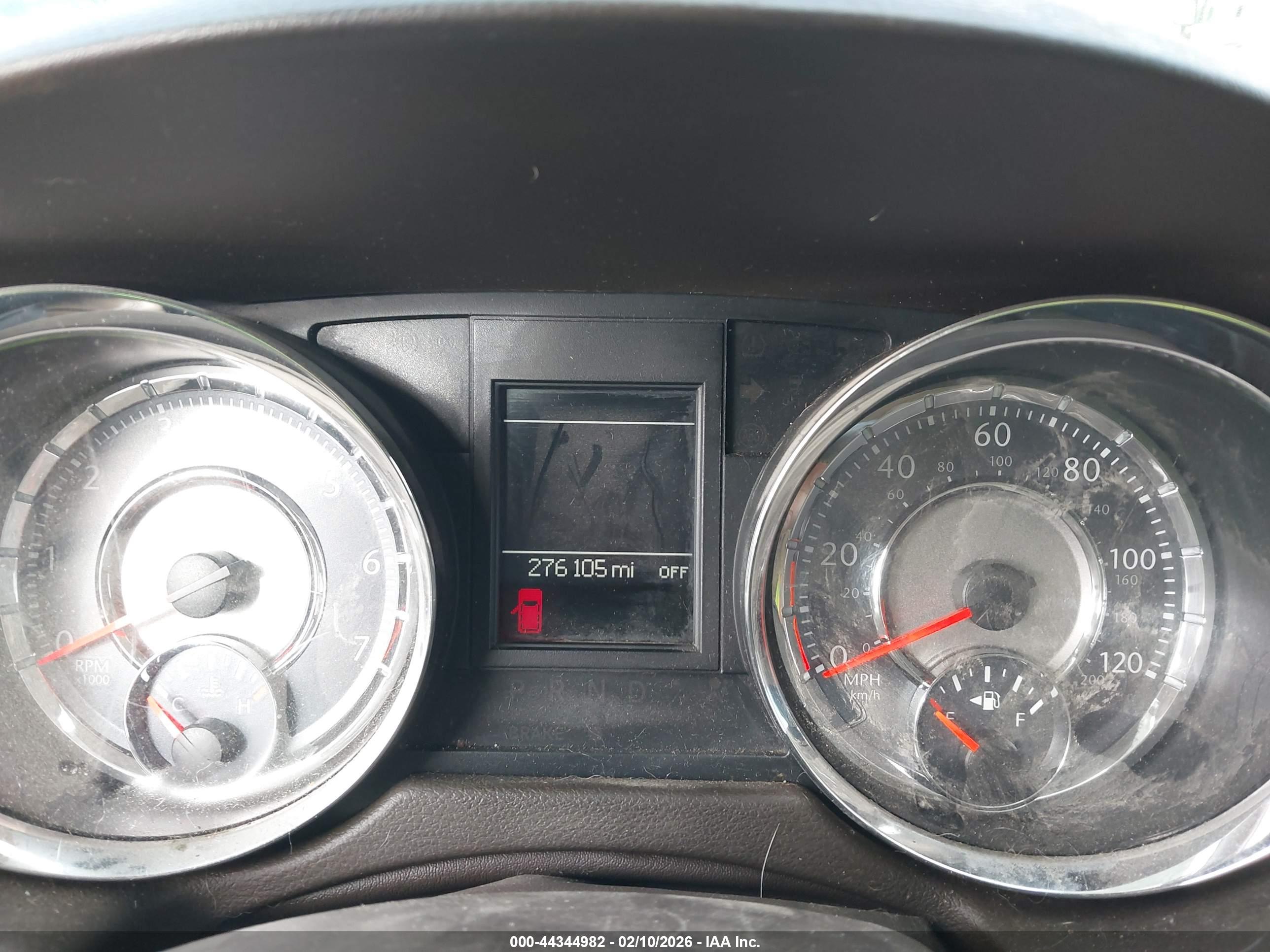 CHRYSLER TOWN image 7