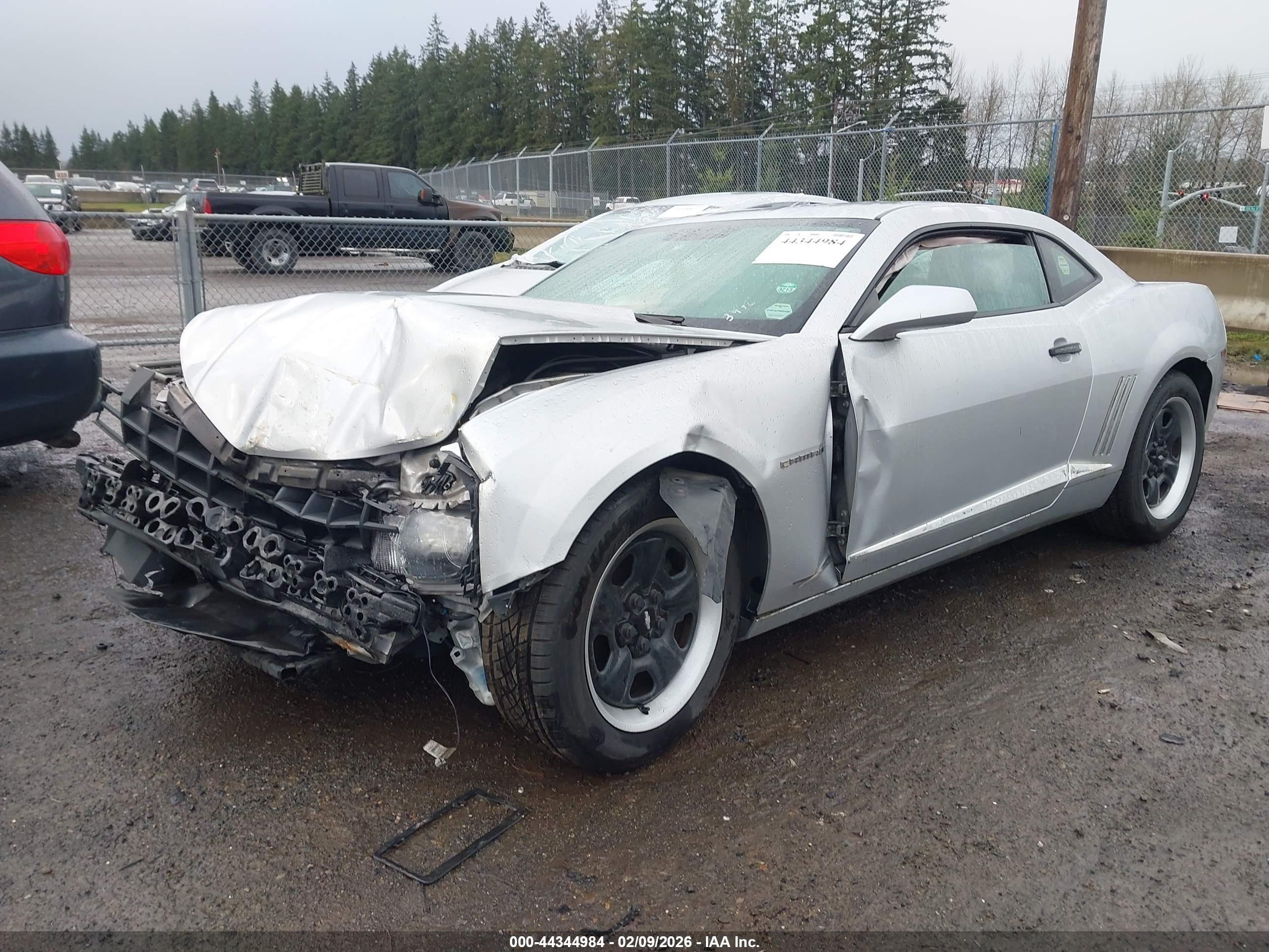 CHEVROLET CAMARO image 2