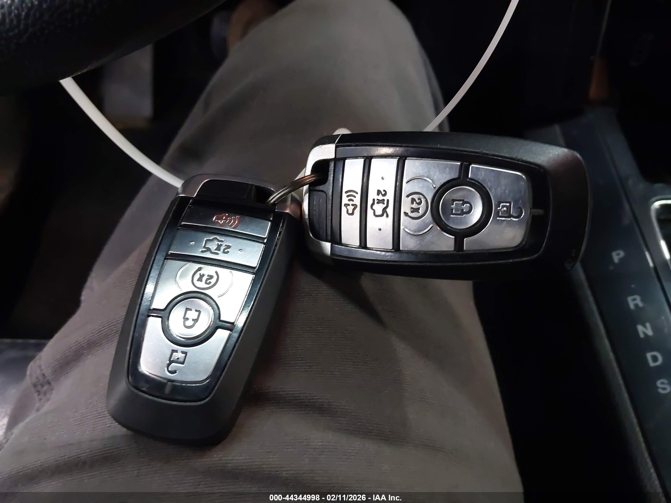 FORD EXPLORER image 11