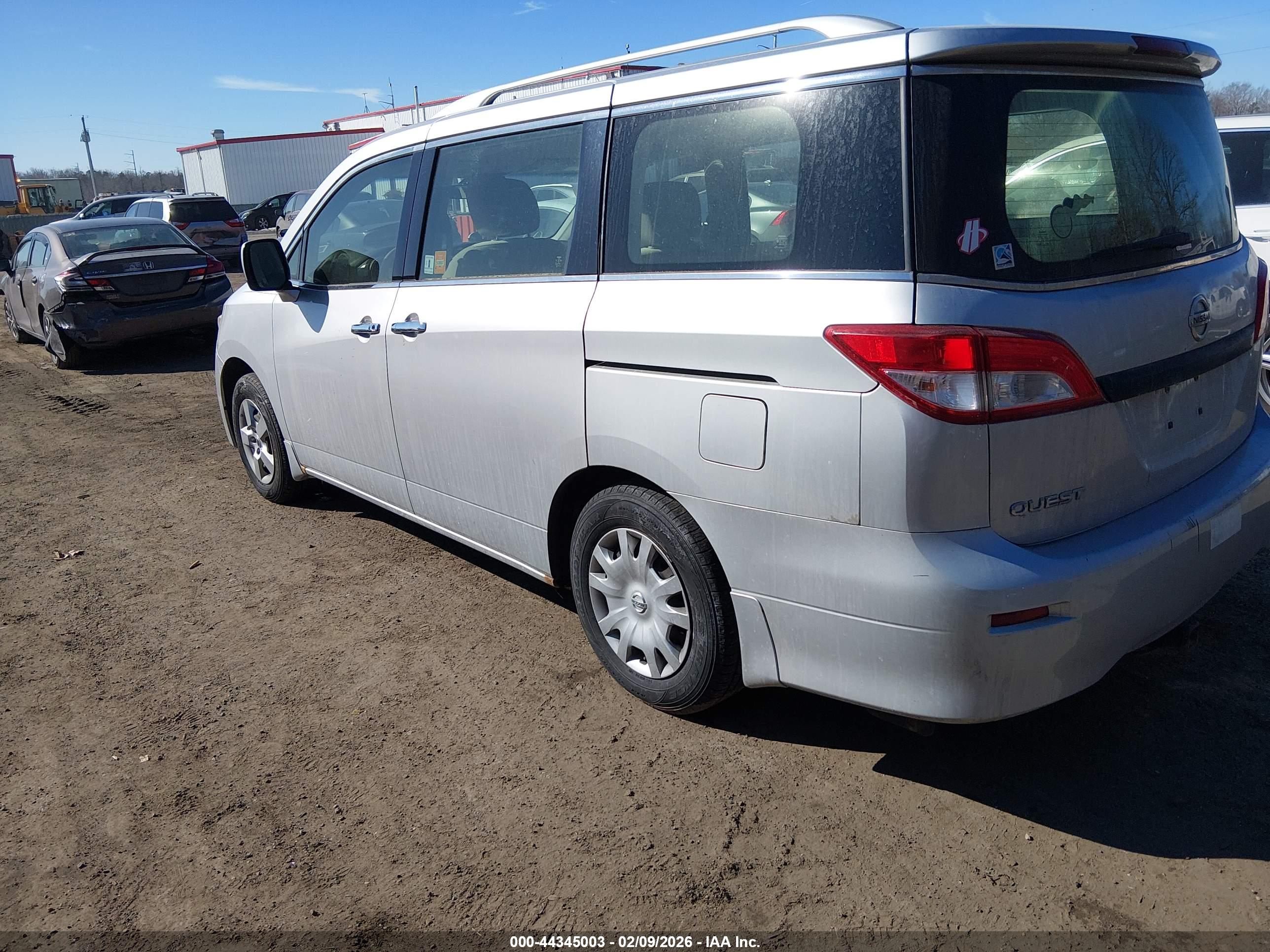 NISSAN QUEST image 3