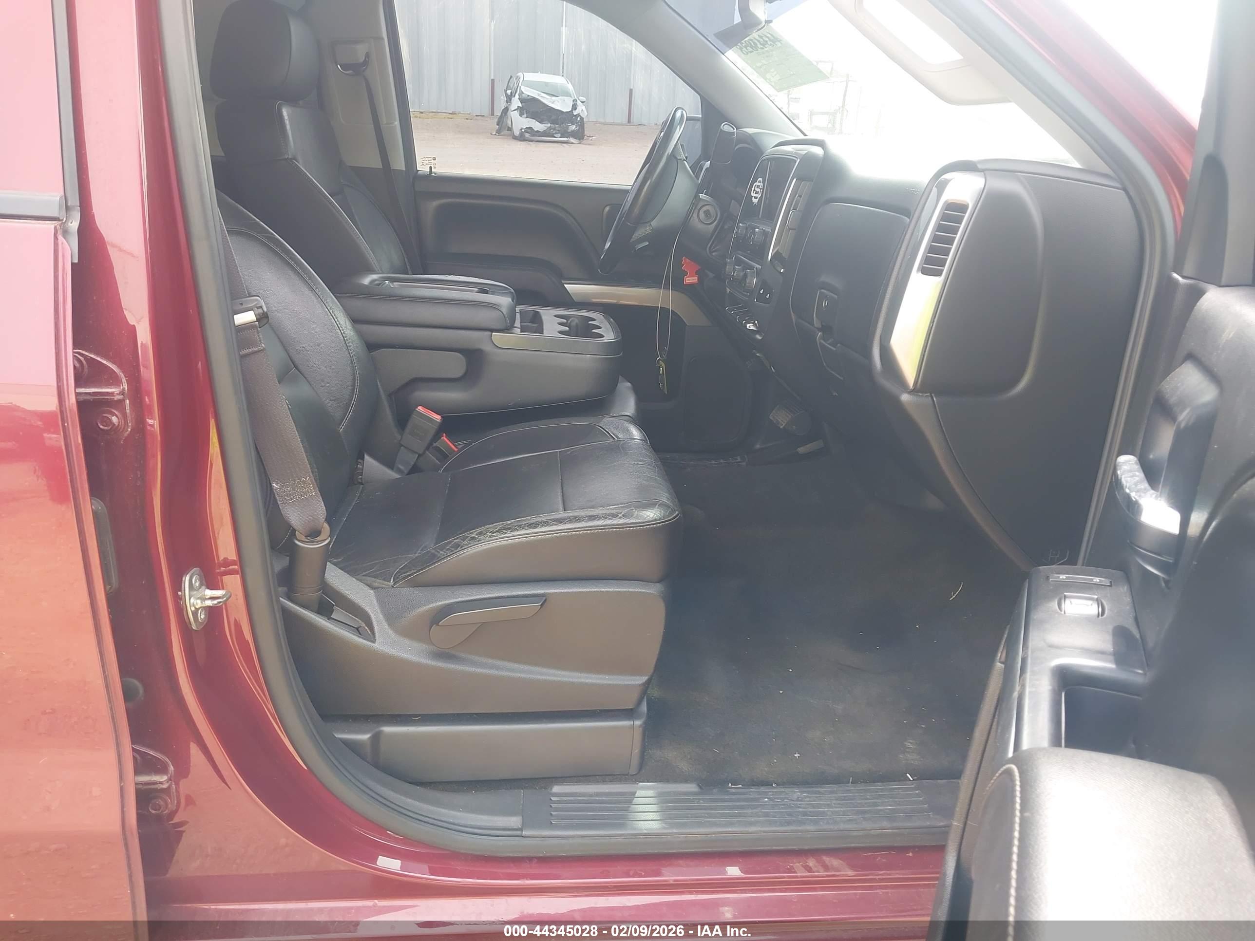 CHEVROLET SILVERADO image 5