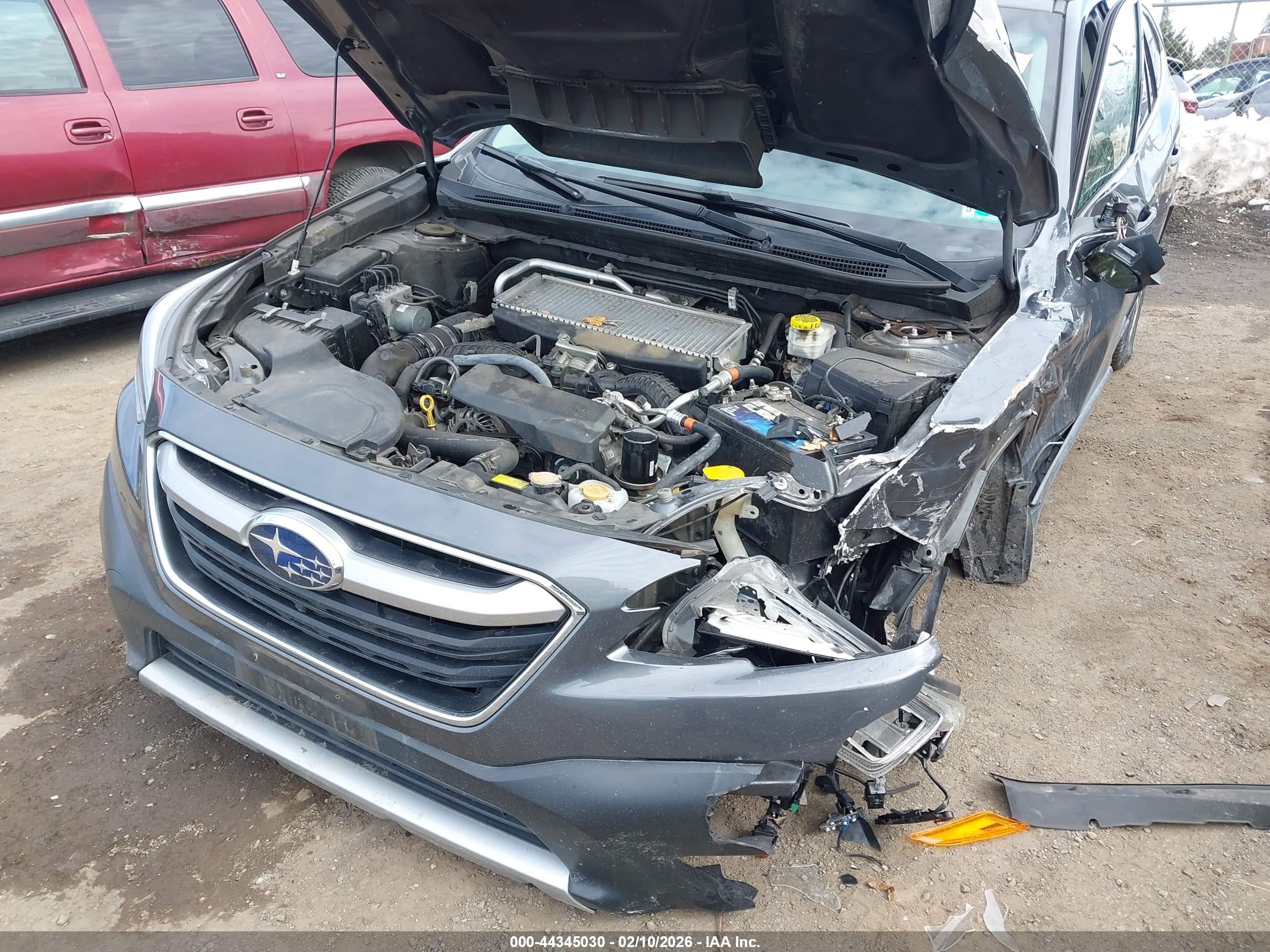 SUBARU OUTBACK image 6