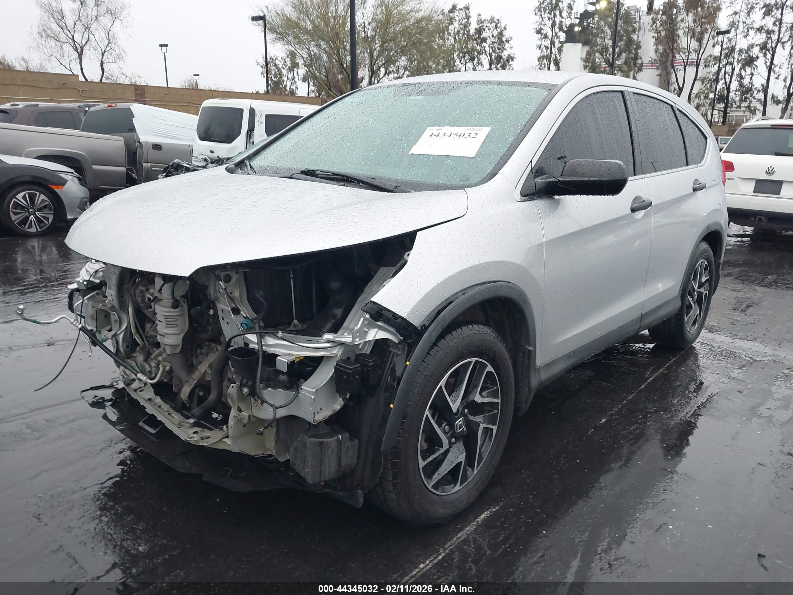 HONDA CR-V image 2