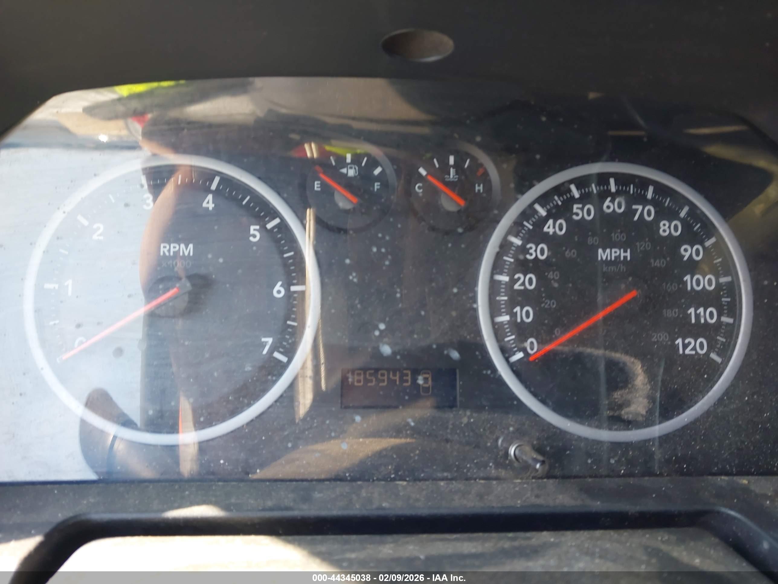 DODGE RAM image 7