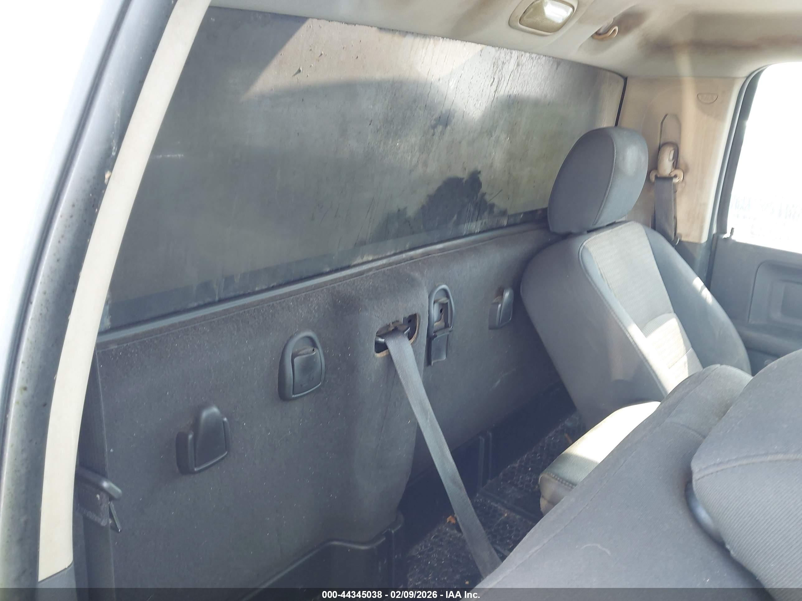 DODGE RAM image 8