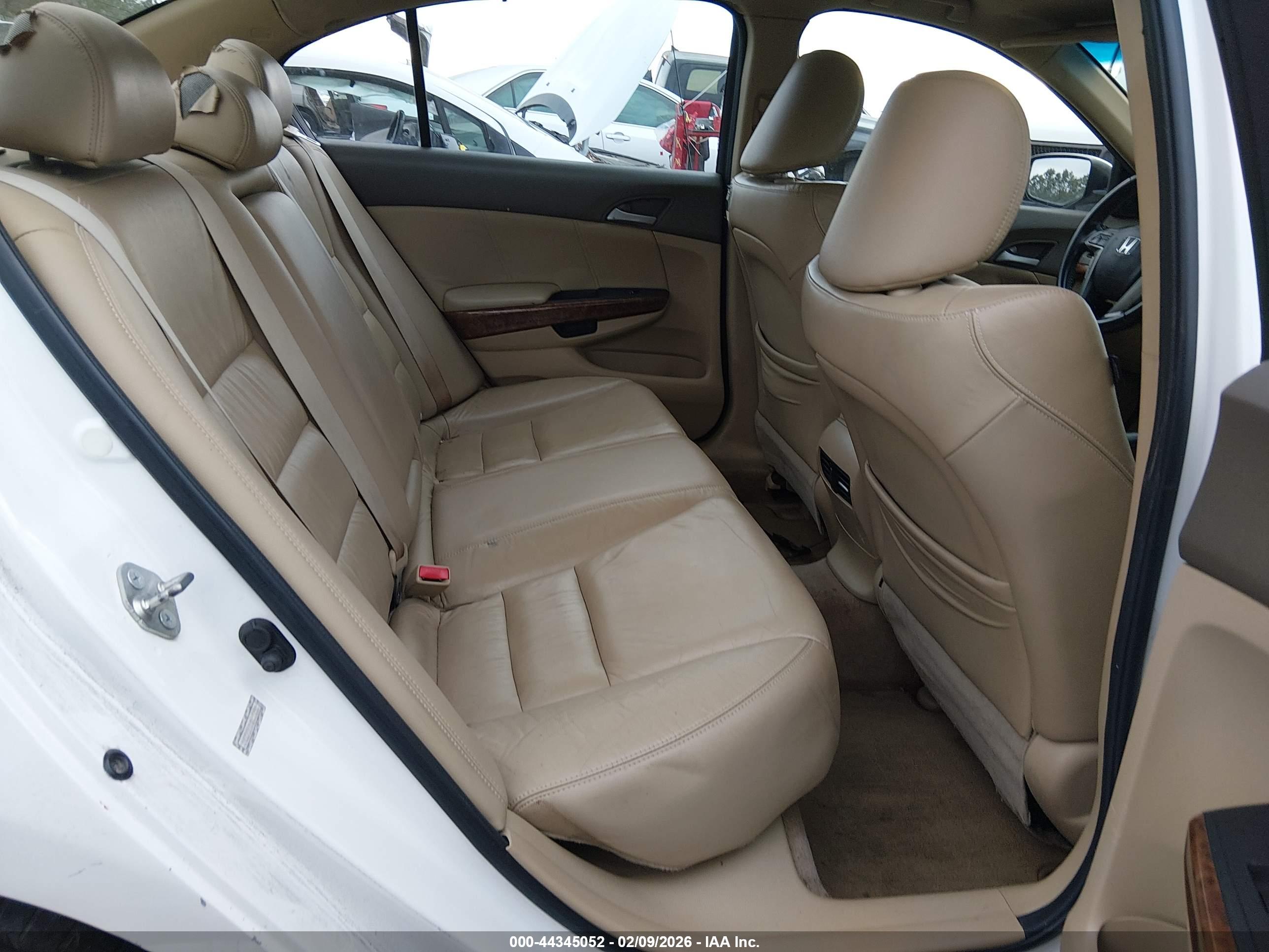 HONDA ACCORD image 8