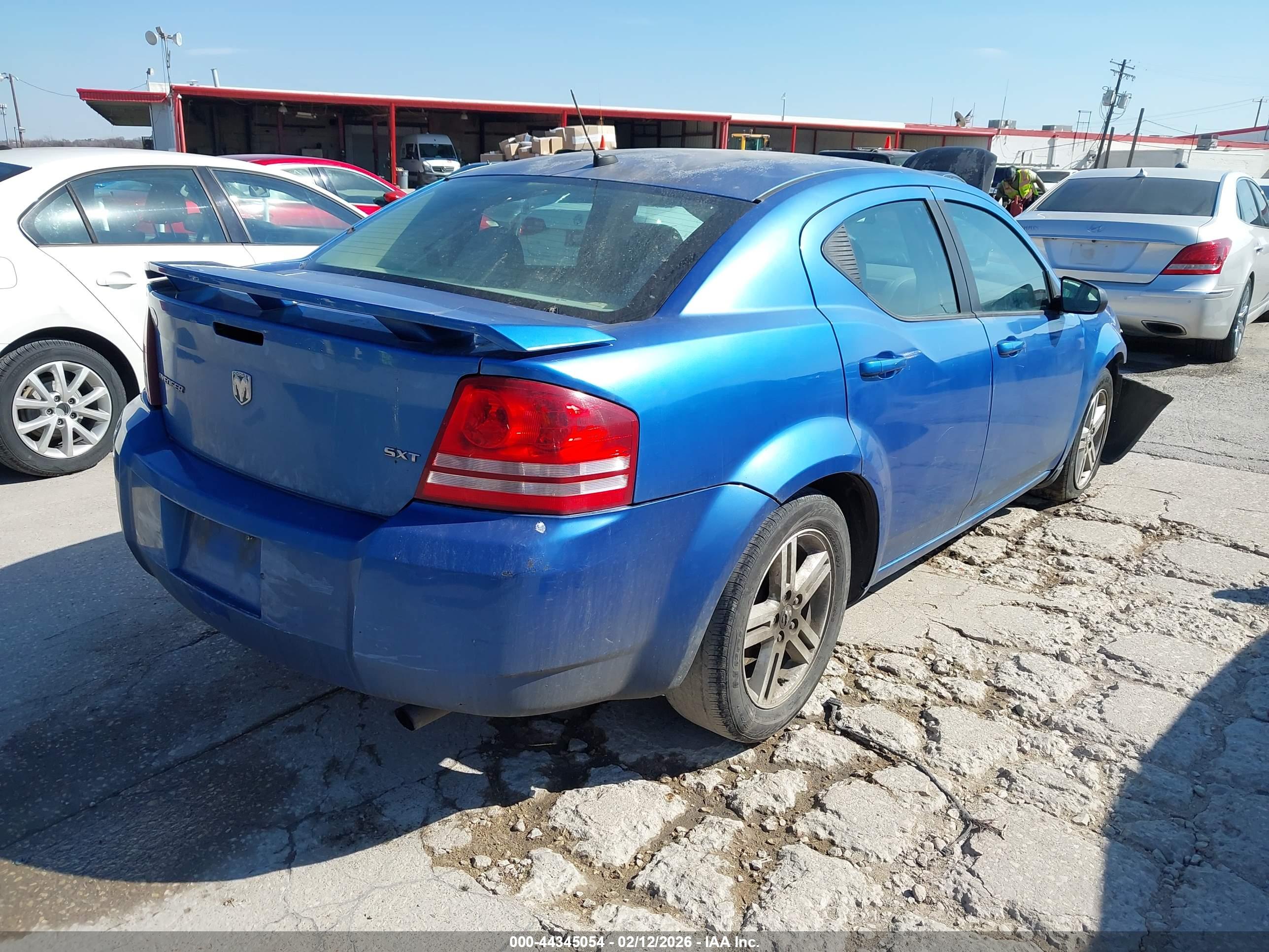 DODGE AVENGER image 4