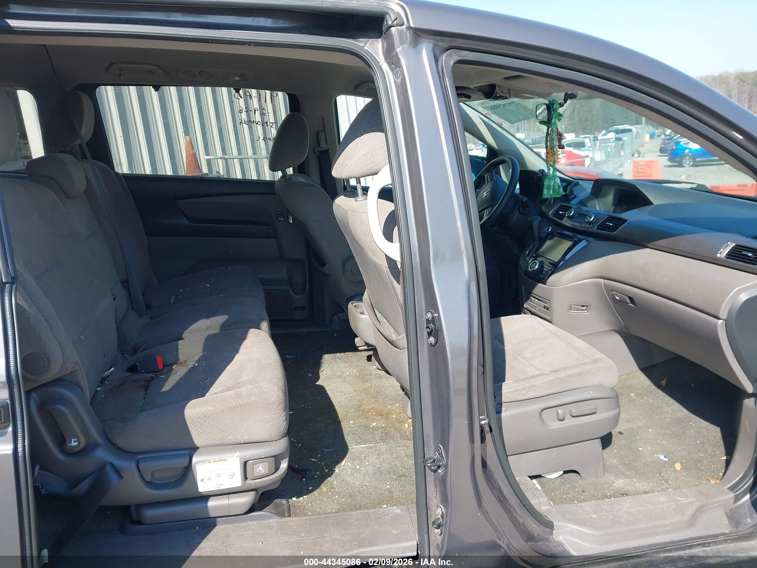 HONDA ODYSSEY image 8