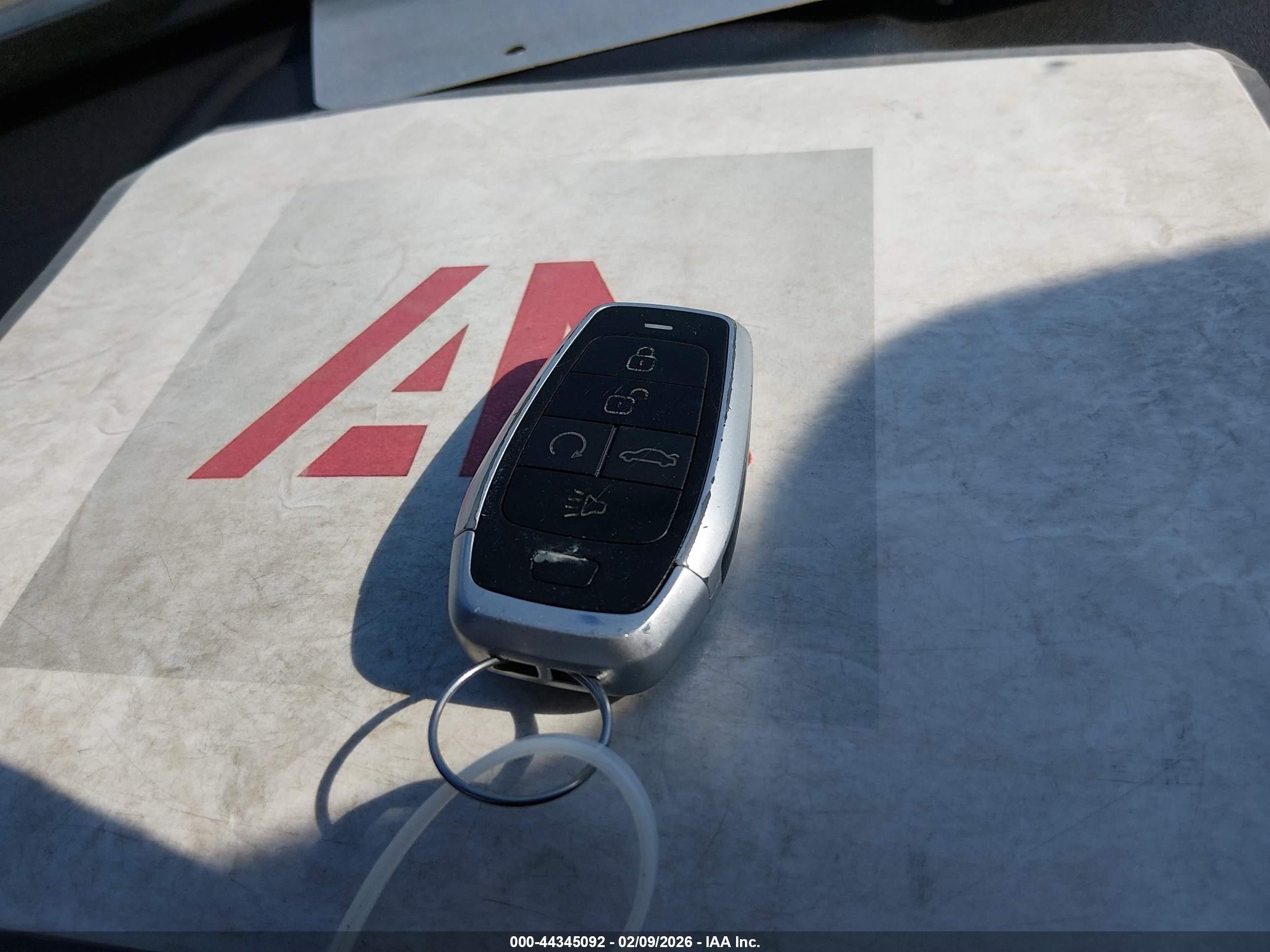 LAND ROVER image 11