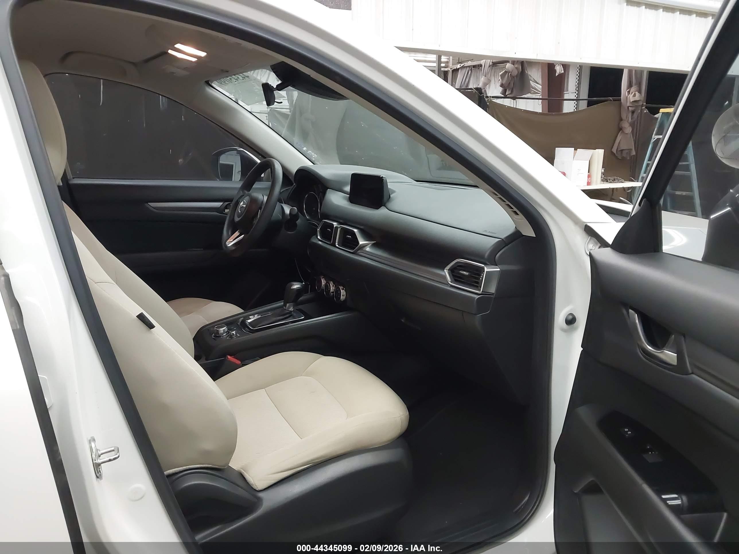 MAZDA CX-5 image 5