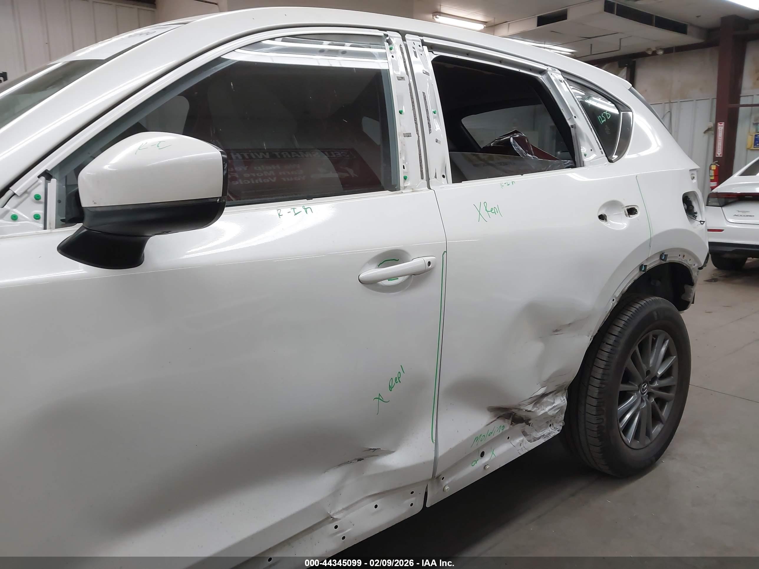MAZDA CX-5 image 6