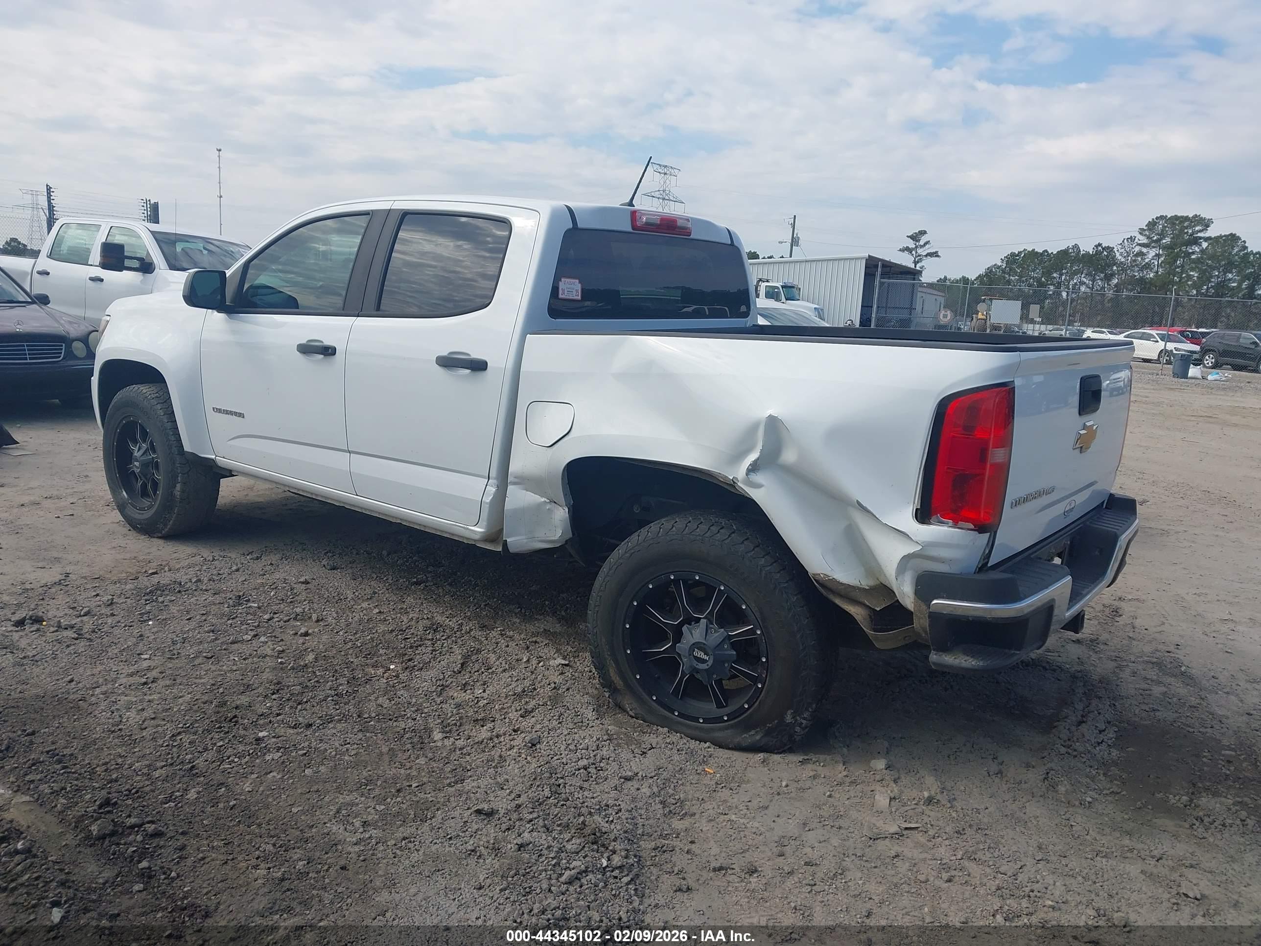 CHEVROLET COLORADO image 6