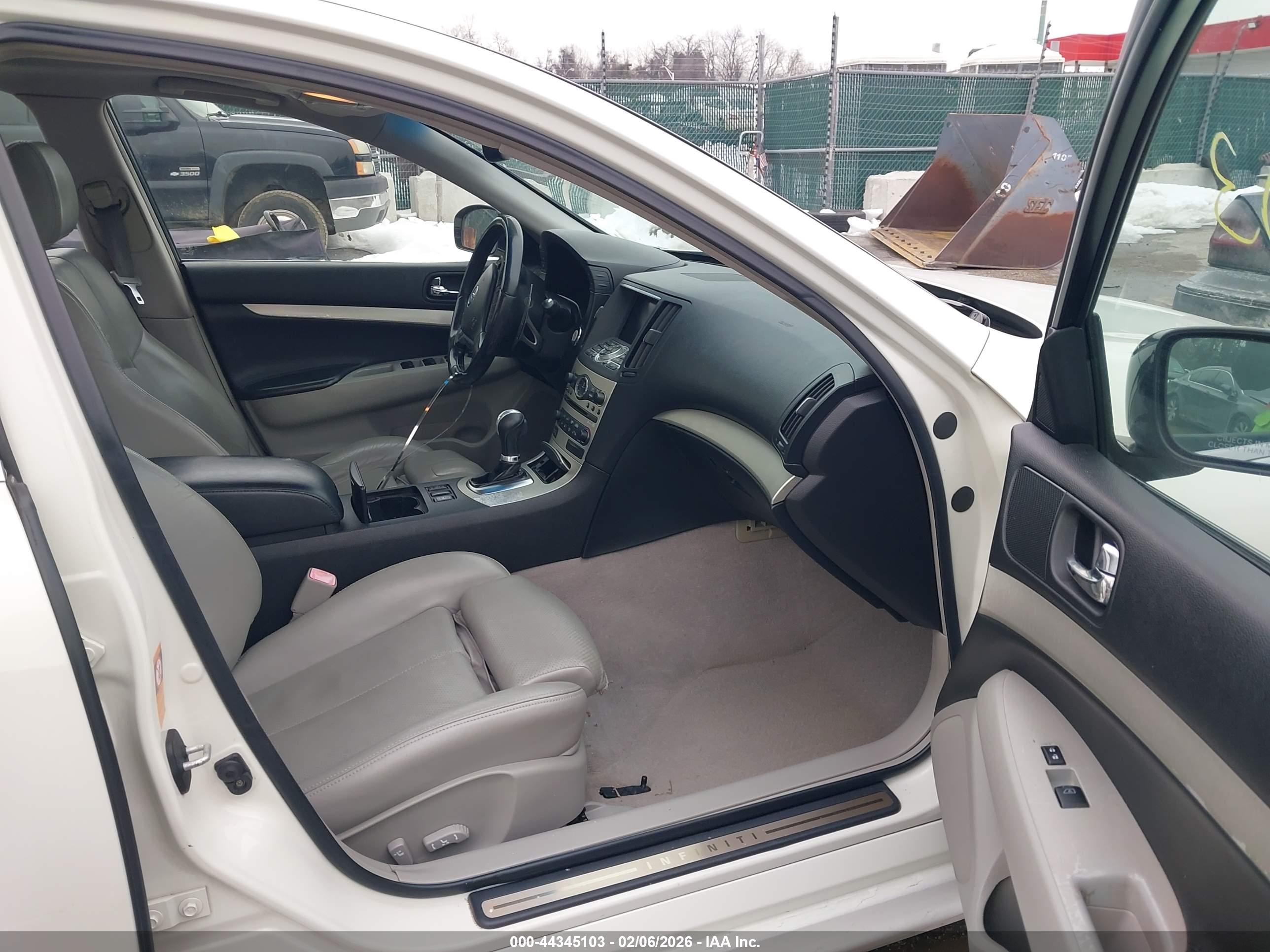 INFINITI G35 image 5