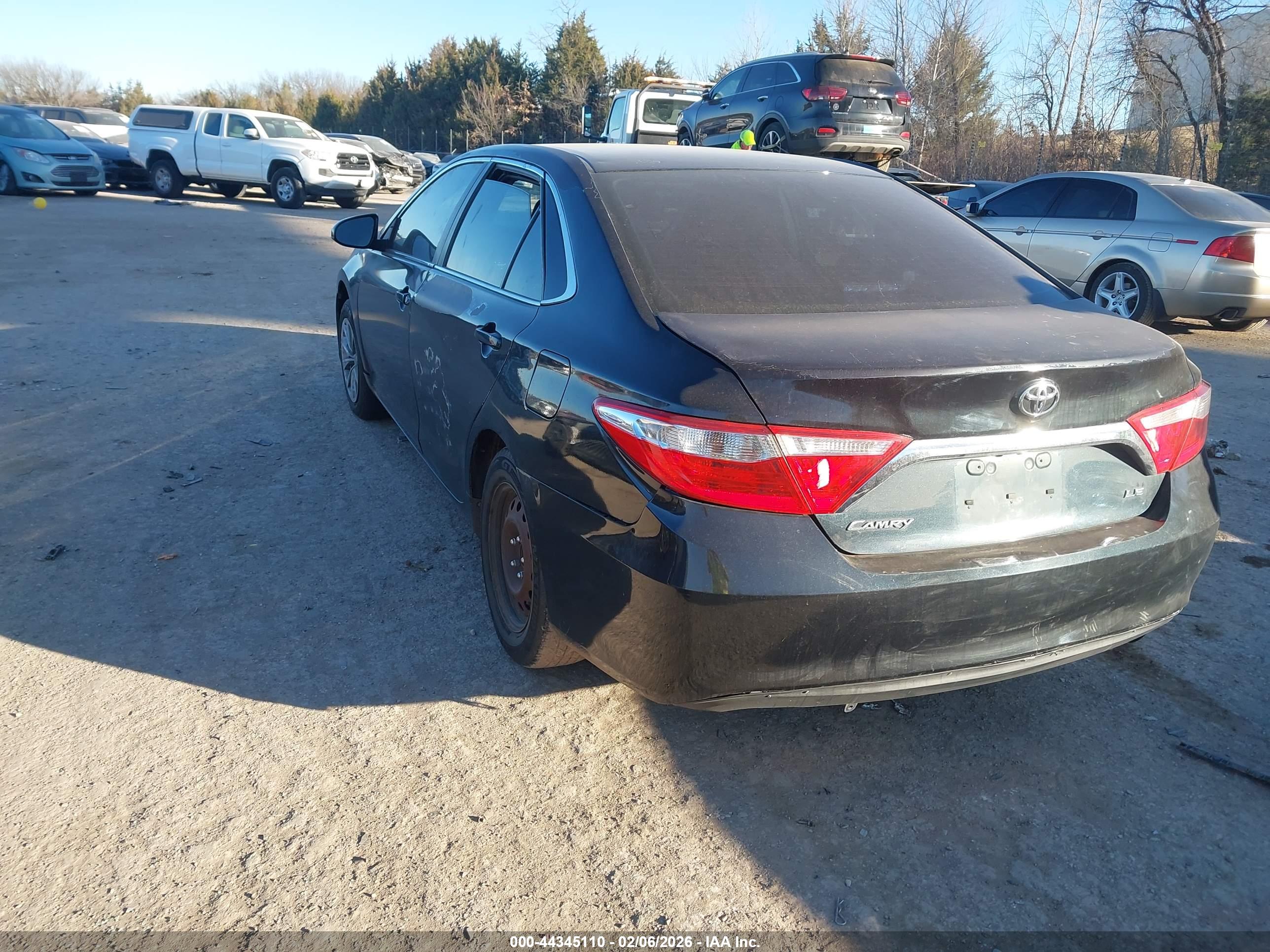 TOYOTA CAMRY image 3