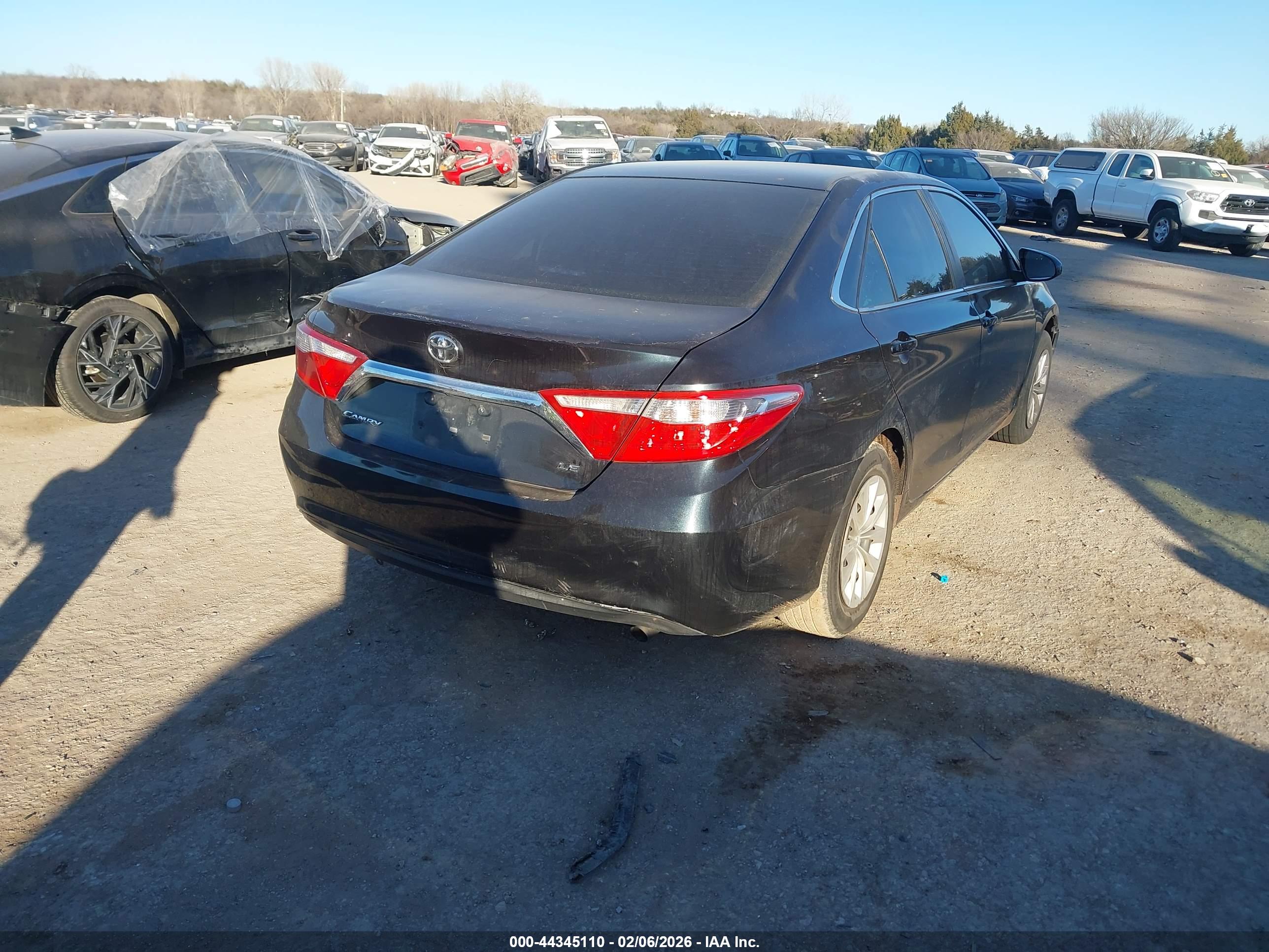 TOYOTA CAMRY image 4