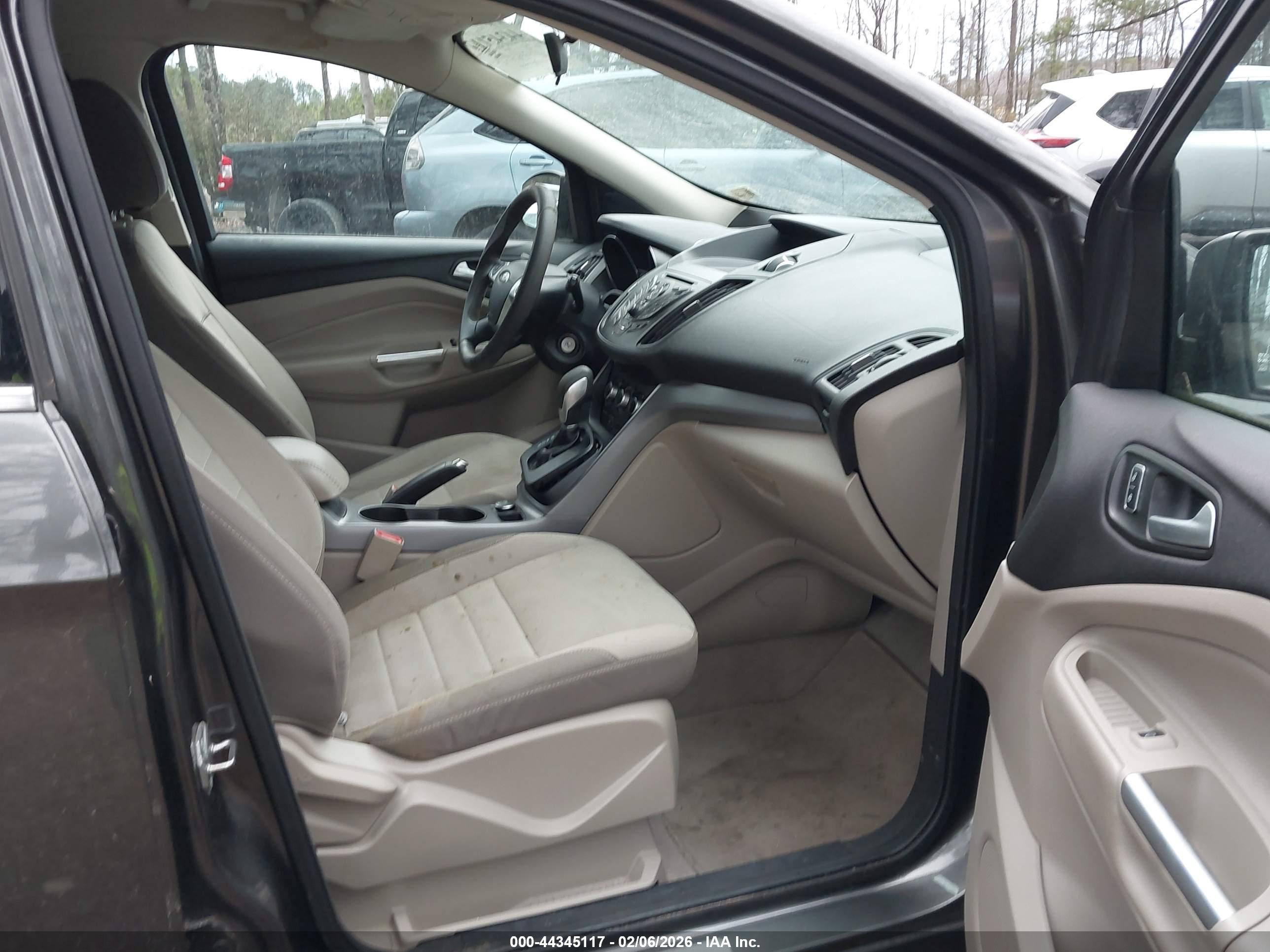 FORD ESCAPE image 5
