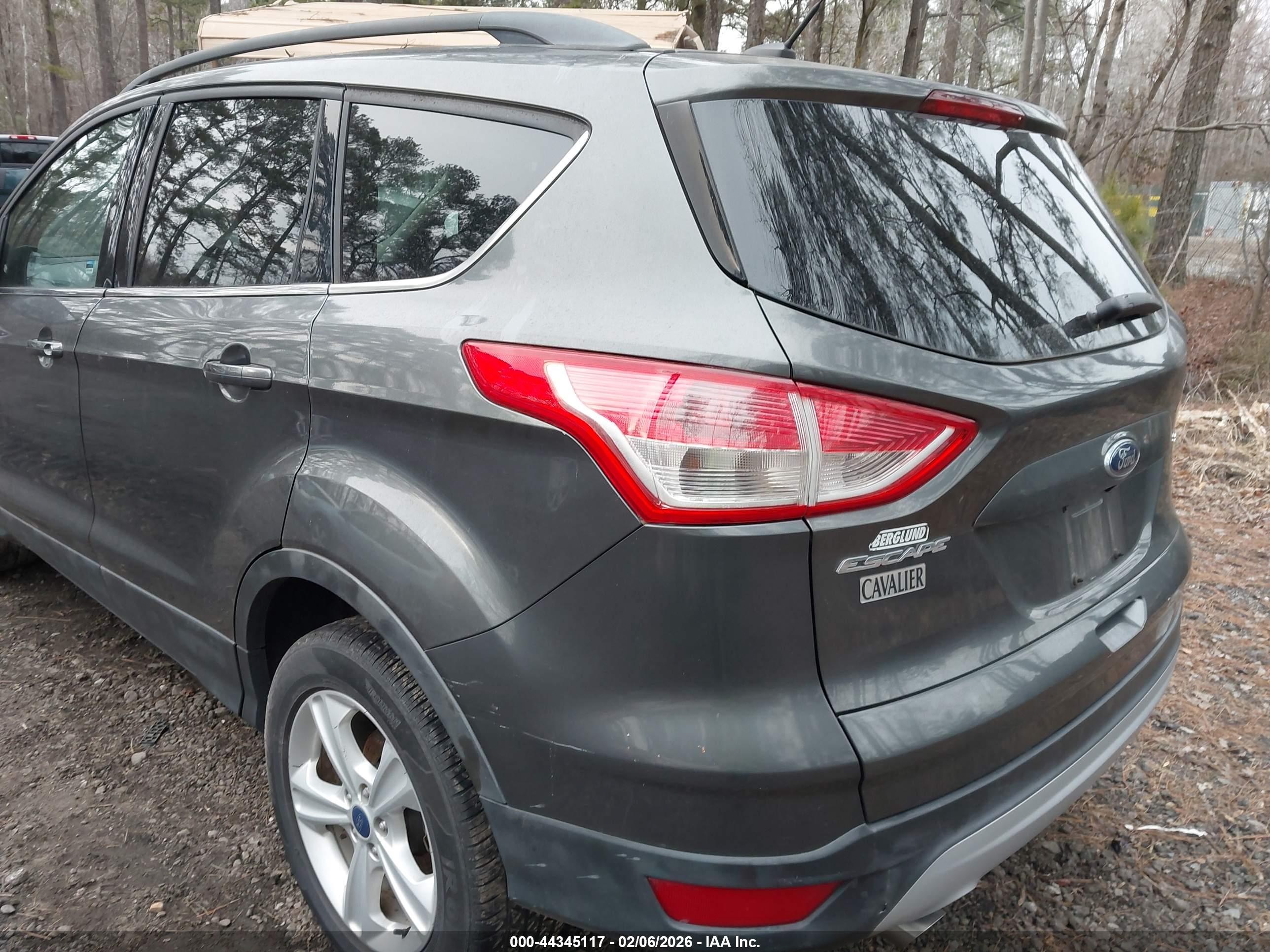 FORD ESCAPE image 6