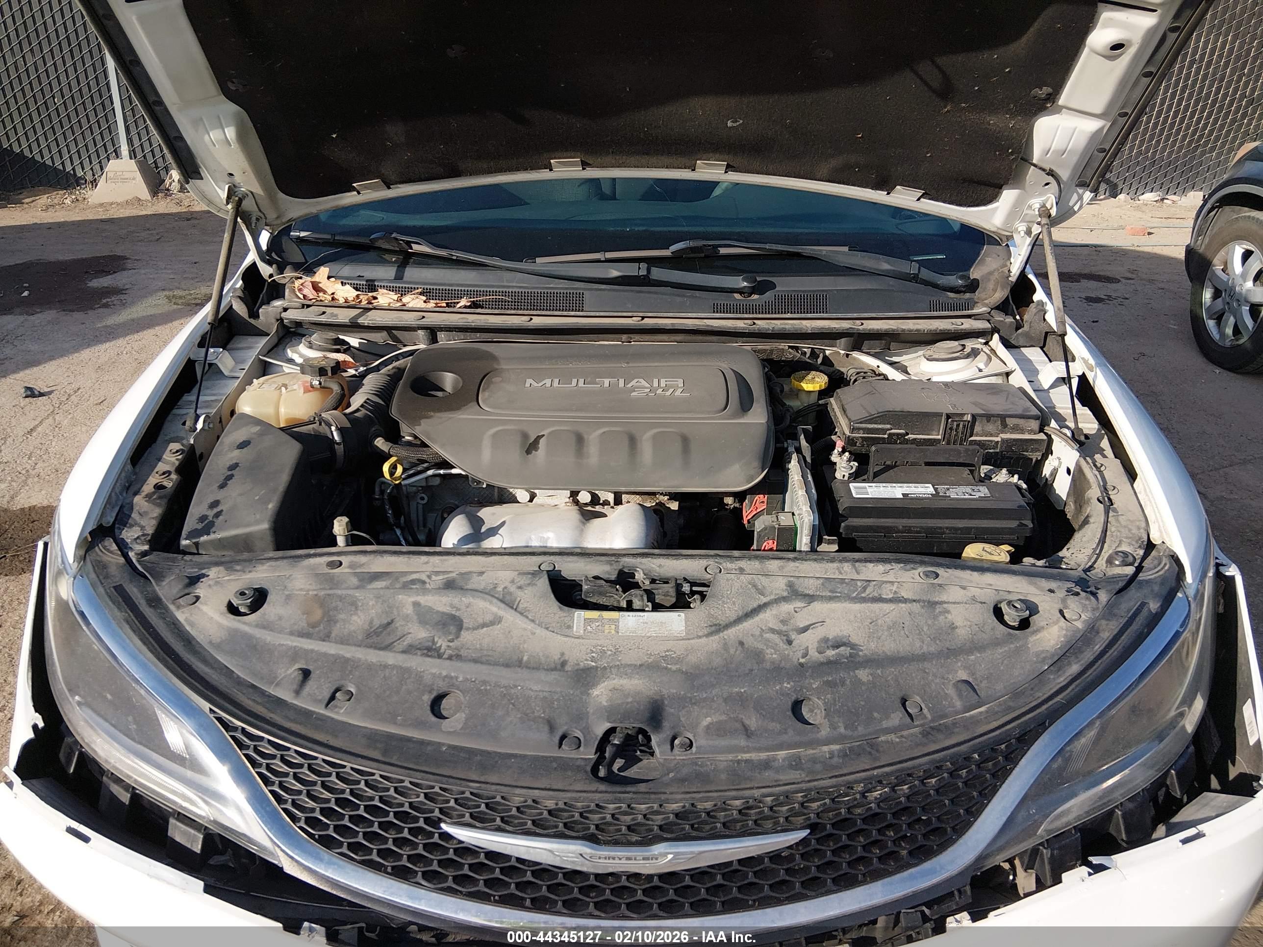 CHRYSLER 200 image 10