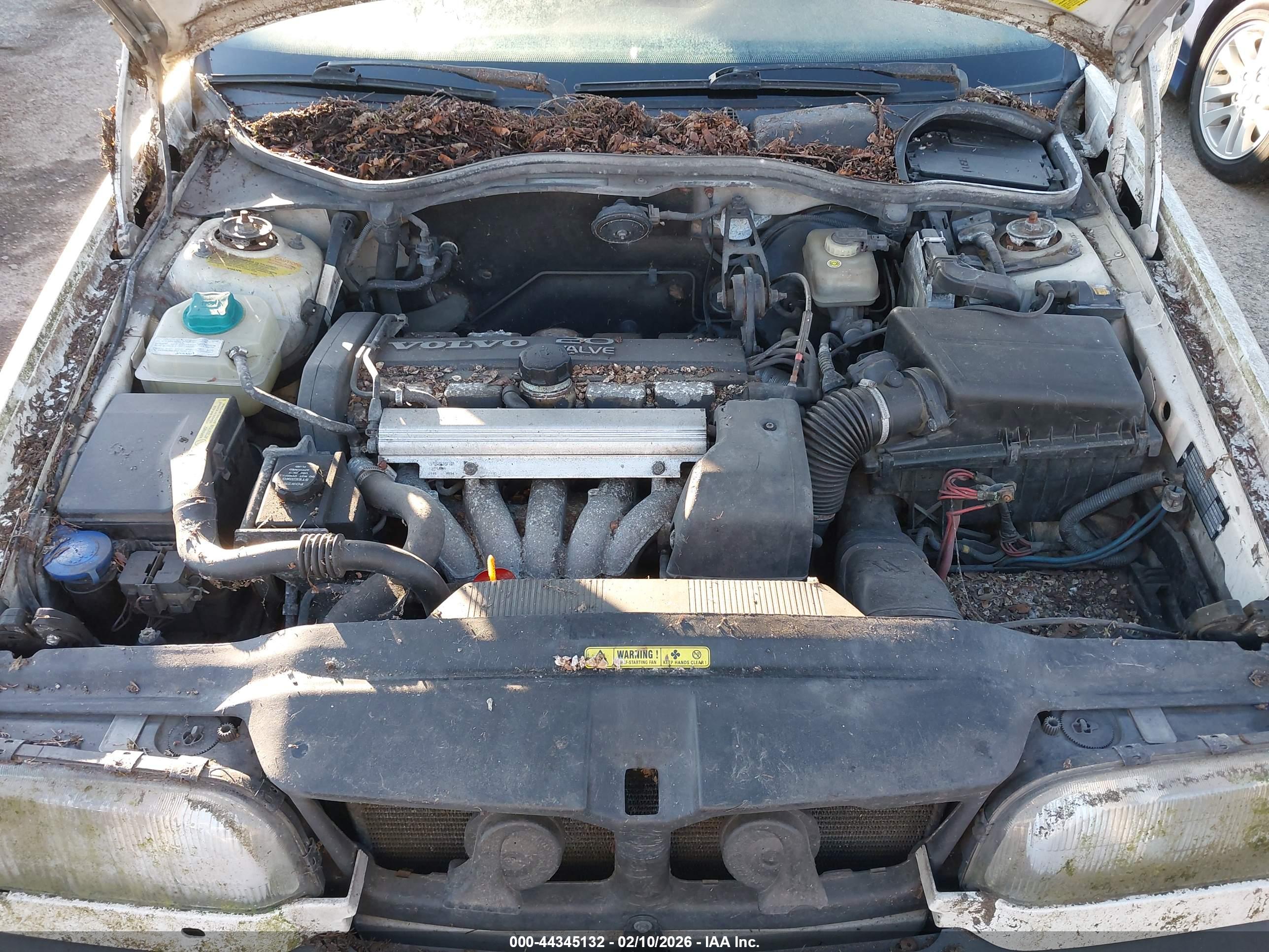 VOLVO 850 image 10