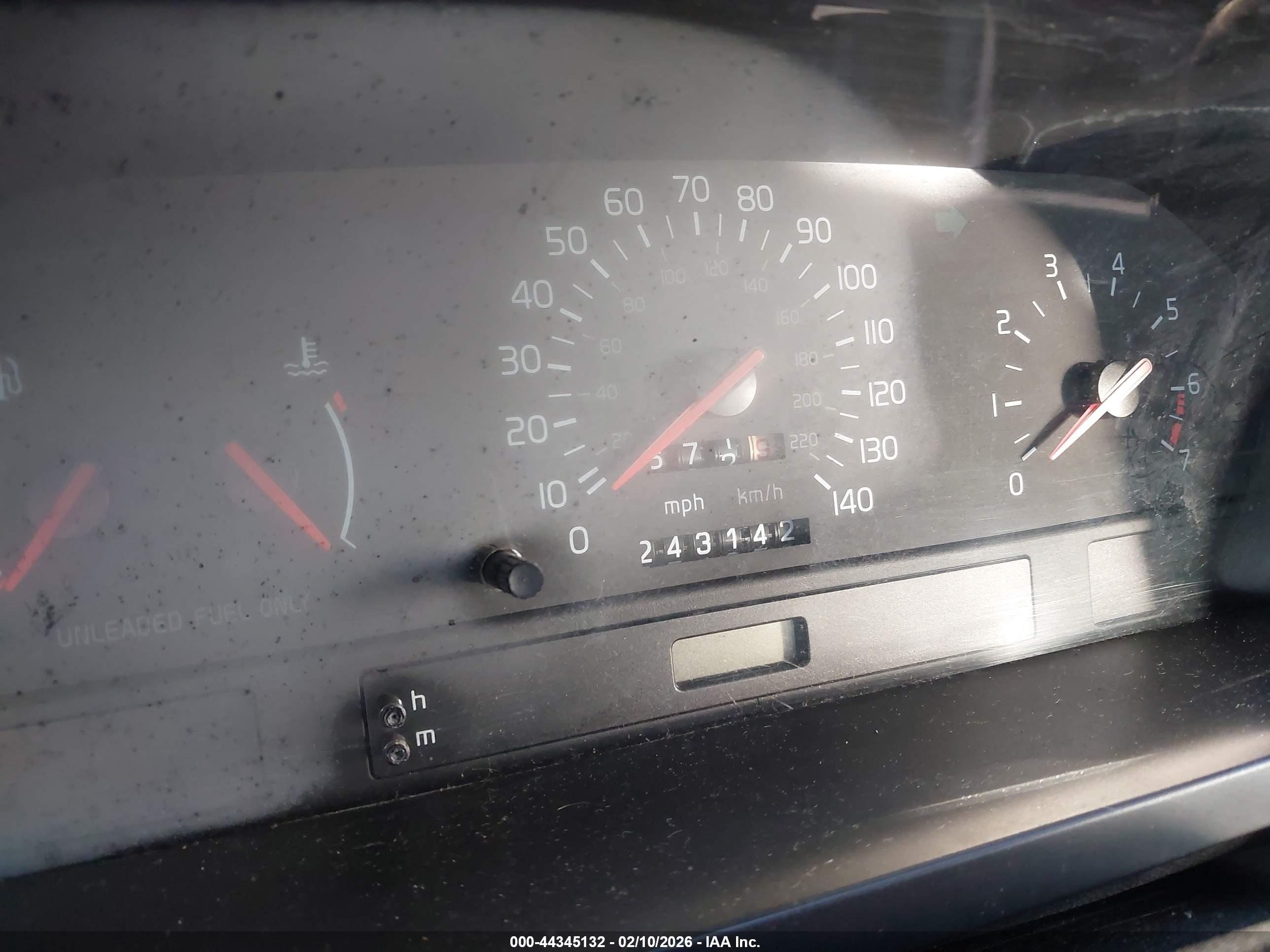 VOLVO 850 image 7