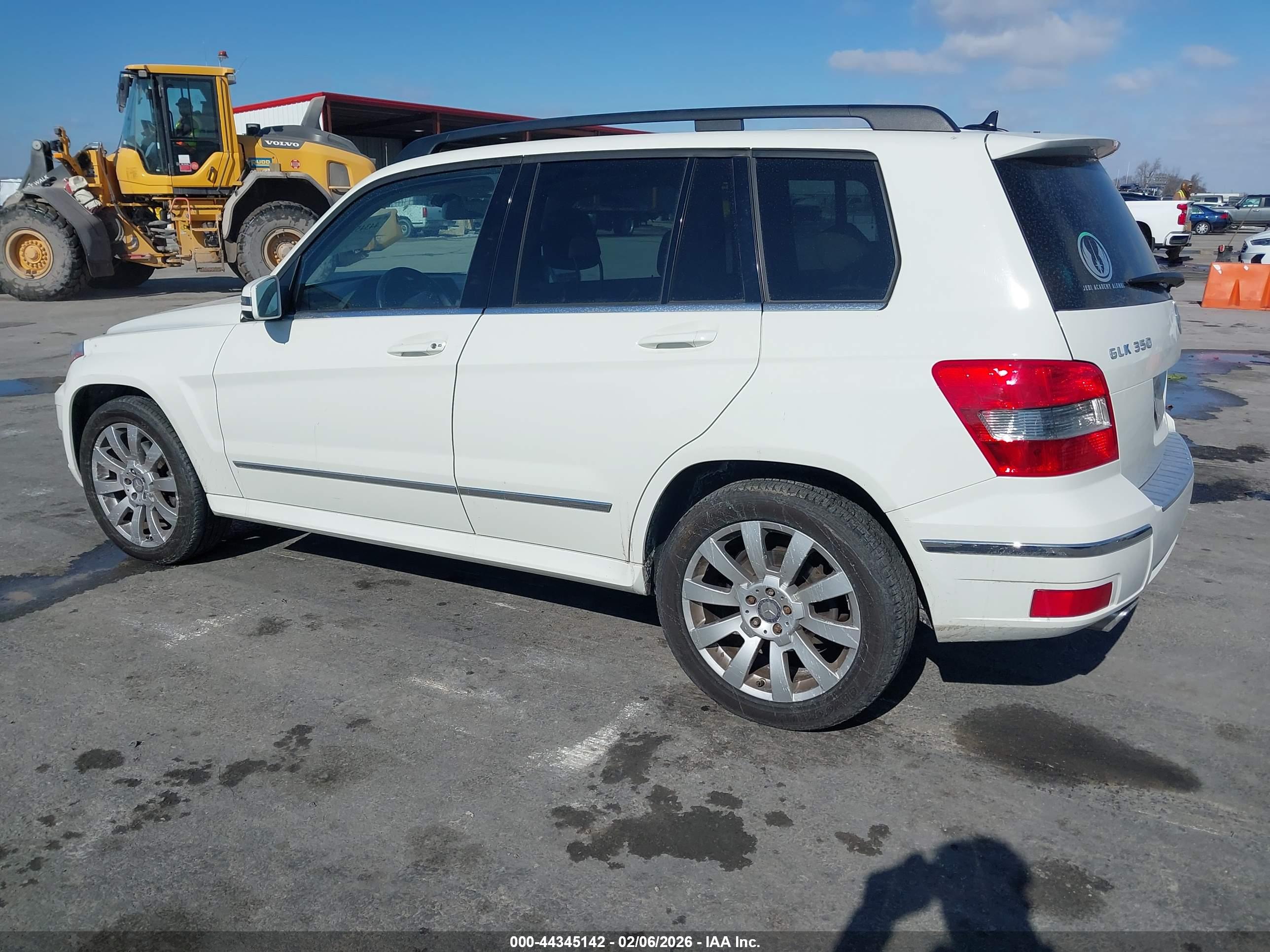 MERCEDES-BENZ GLK image 3