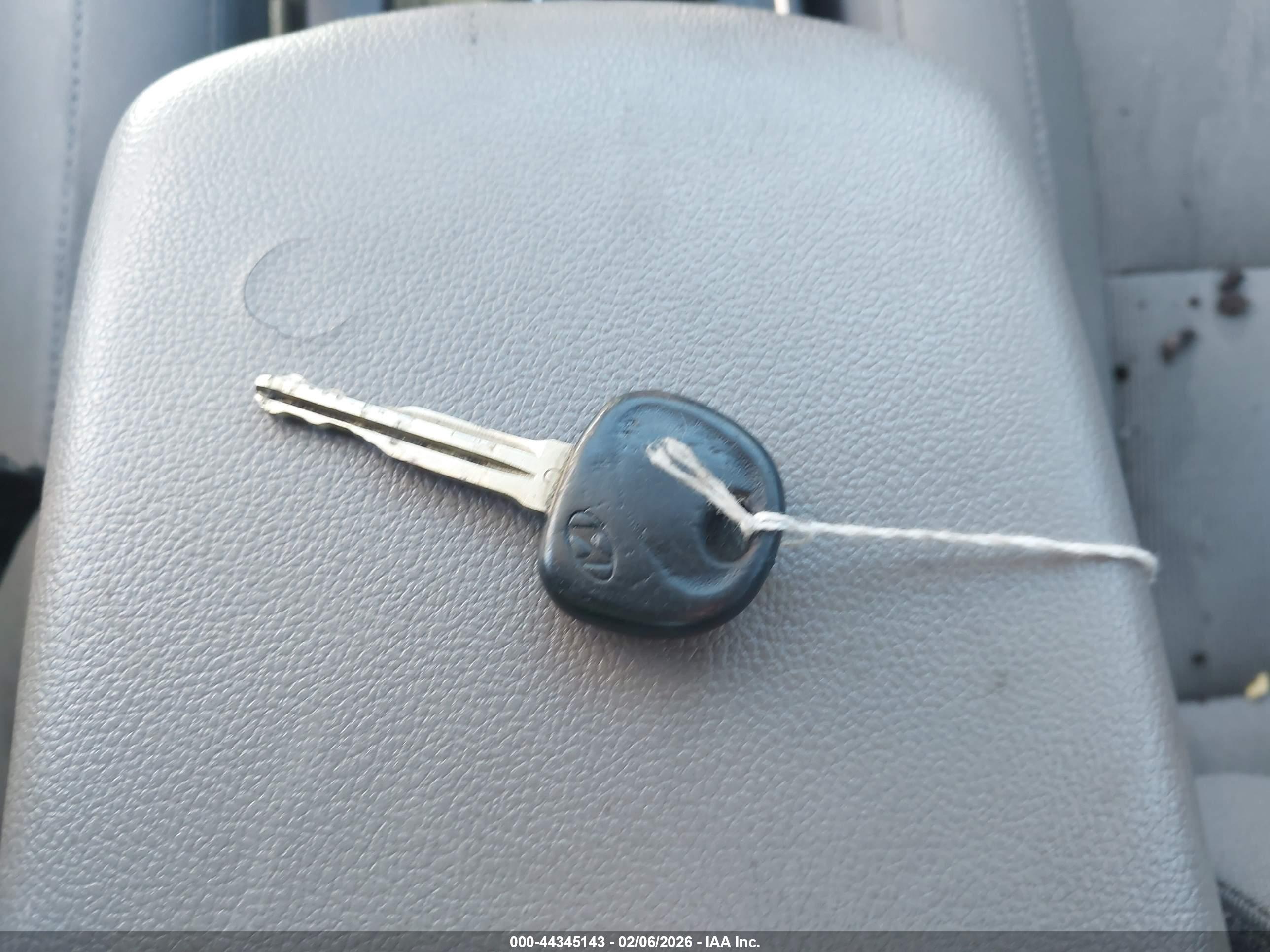 HYUNDAI ELANTRA image 11
