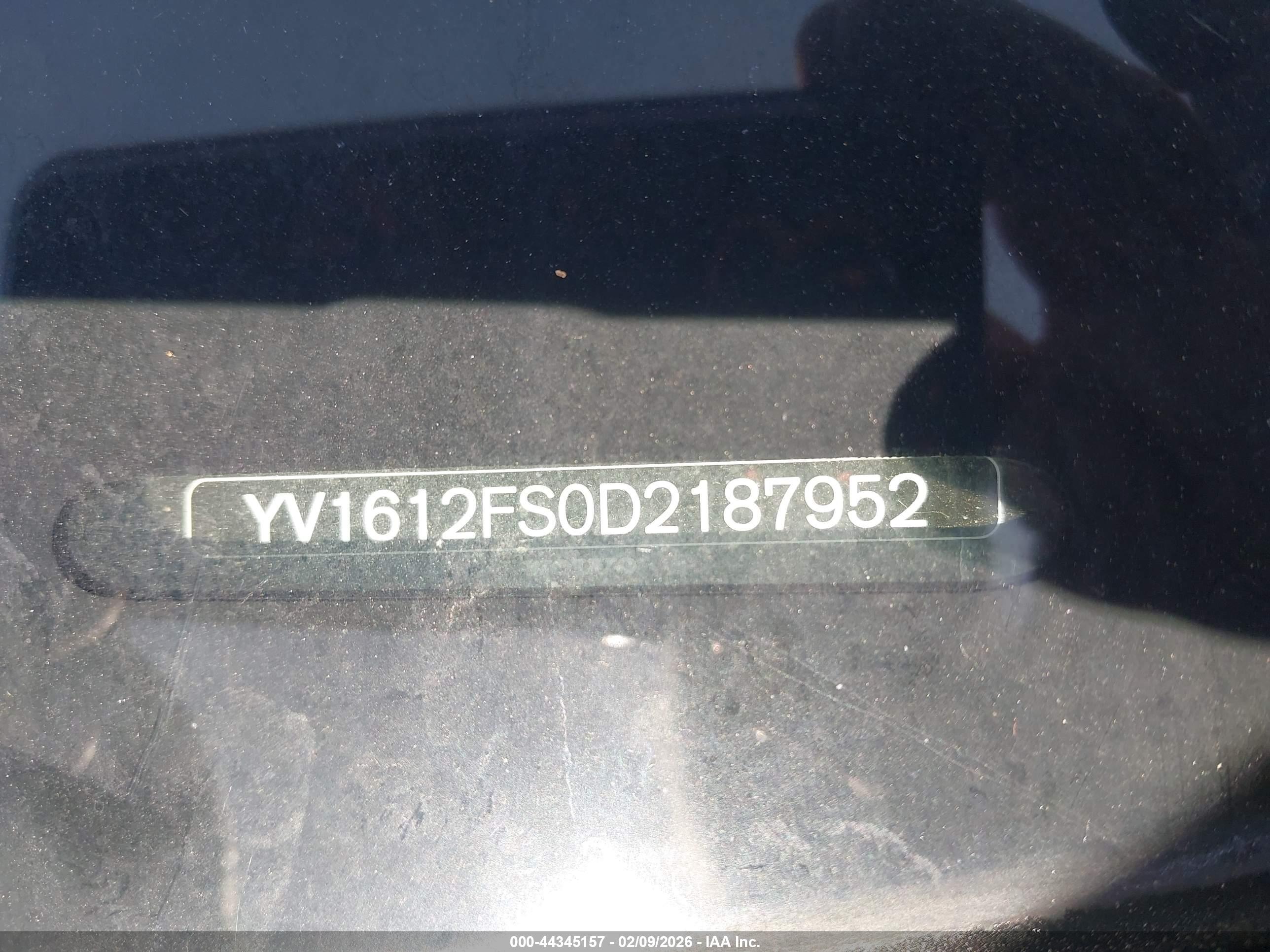 VOLVO S60 image 9