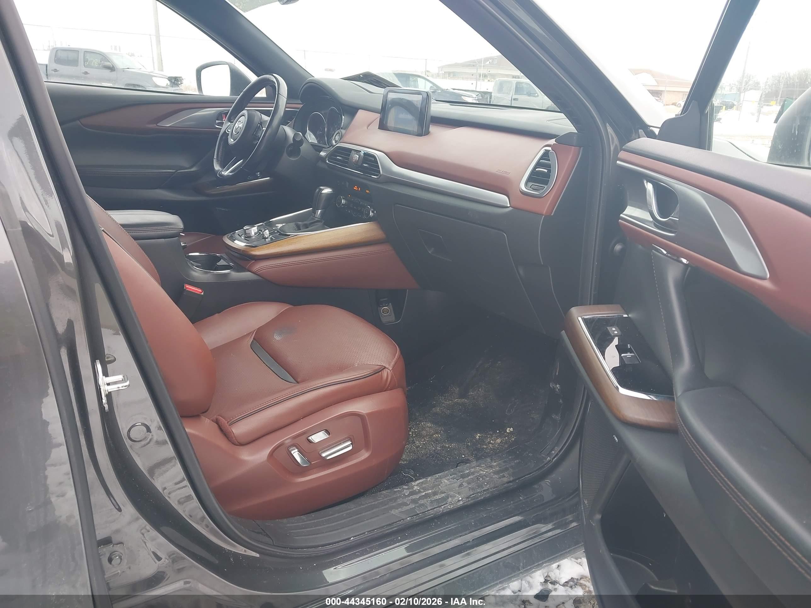 MAZDA CX-9 image 5