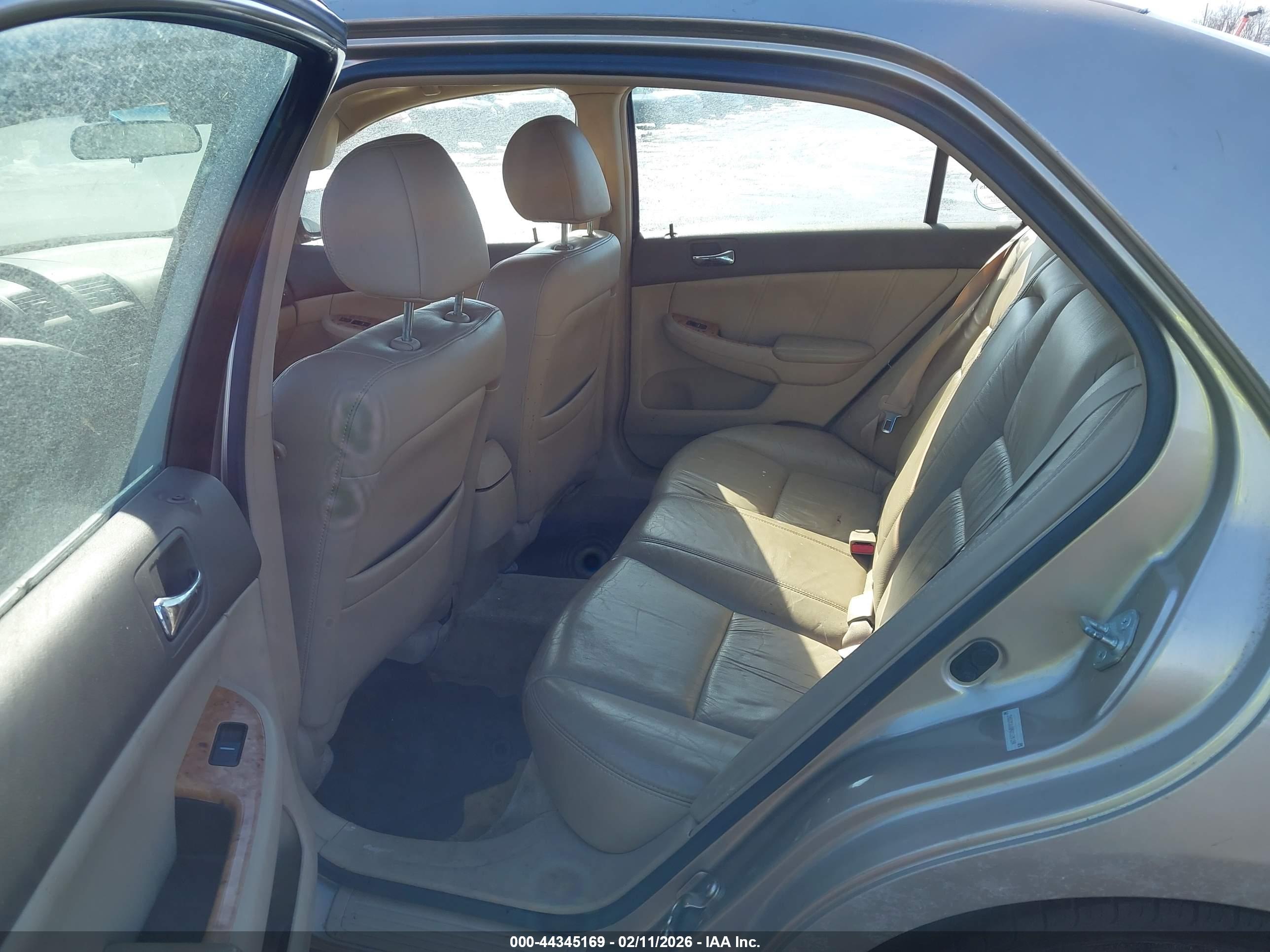 HONDA ACCORD image 8