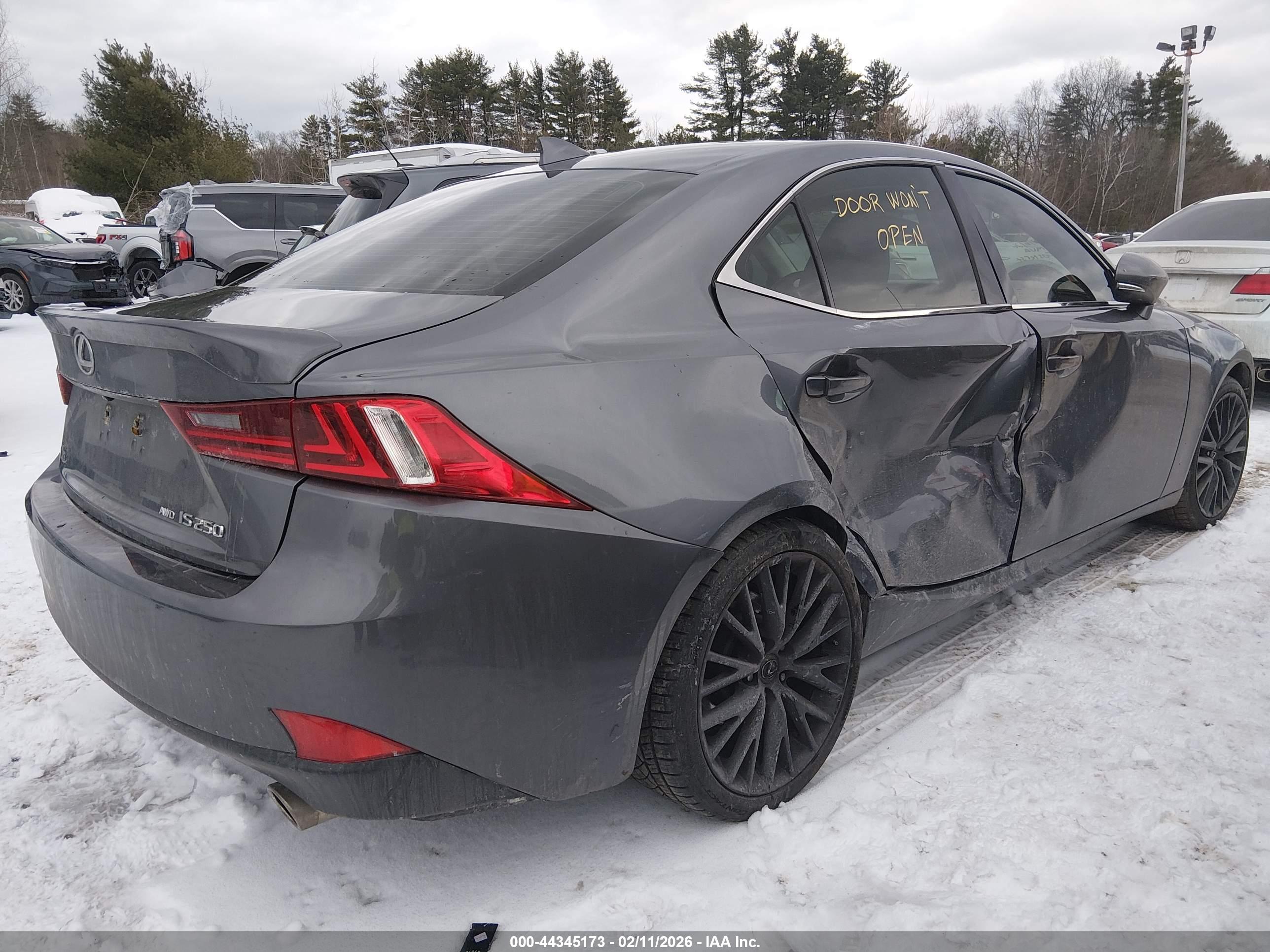 LEXUS IS image 6