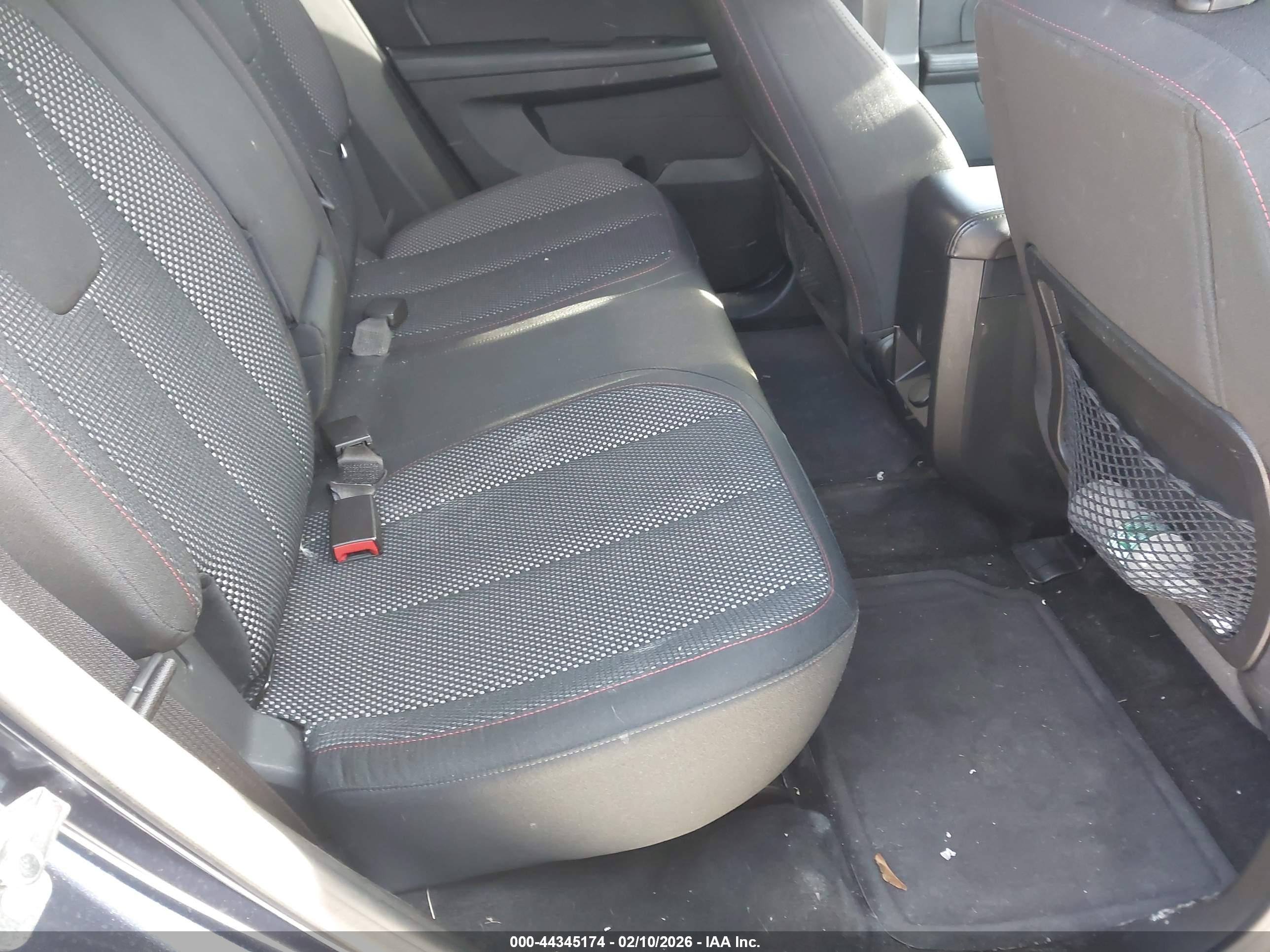 CHEVROLET EQUINOX image 8