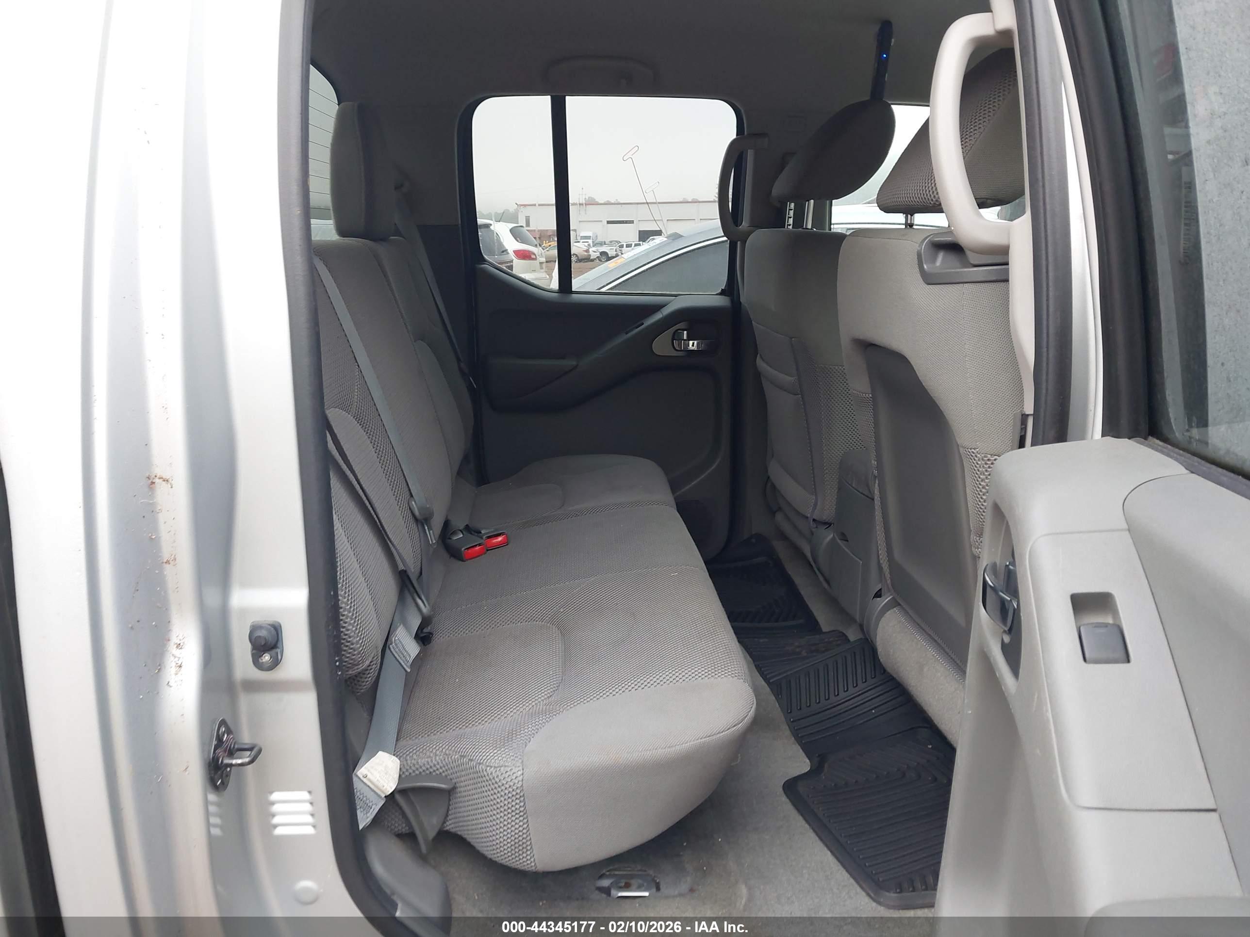 NISSAN FRONTIER image 8