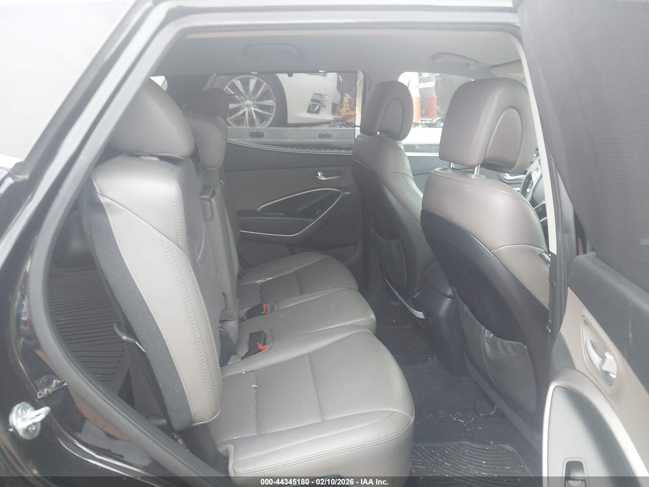 HYUNDAI SANTA image 8