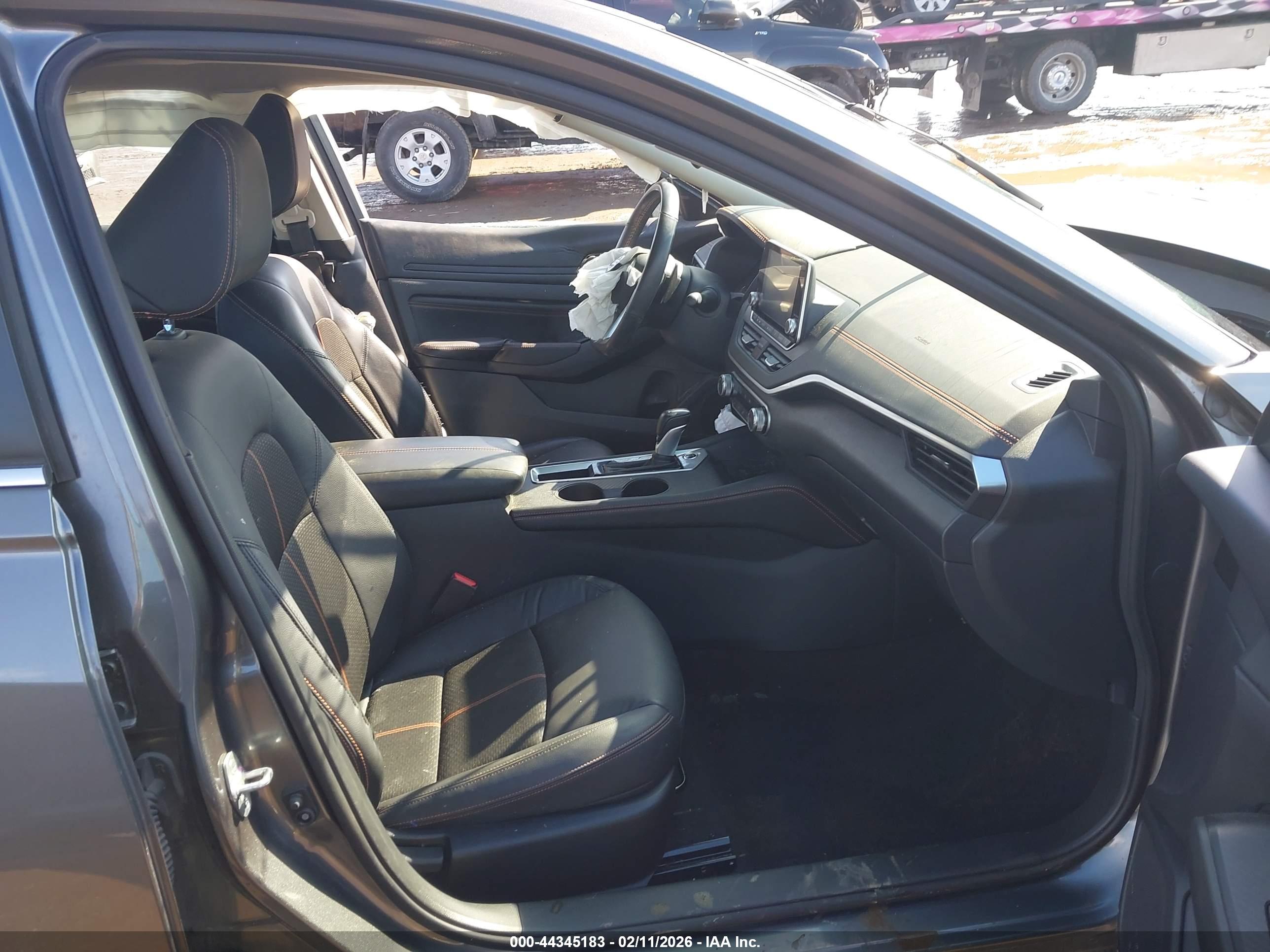 NISSAN ALTIMA image 5