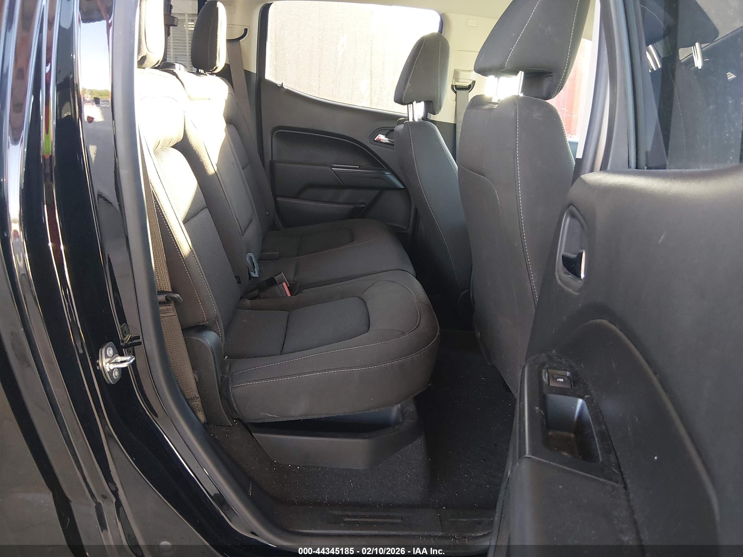 CHEVROLET COLORADO image 8