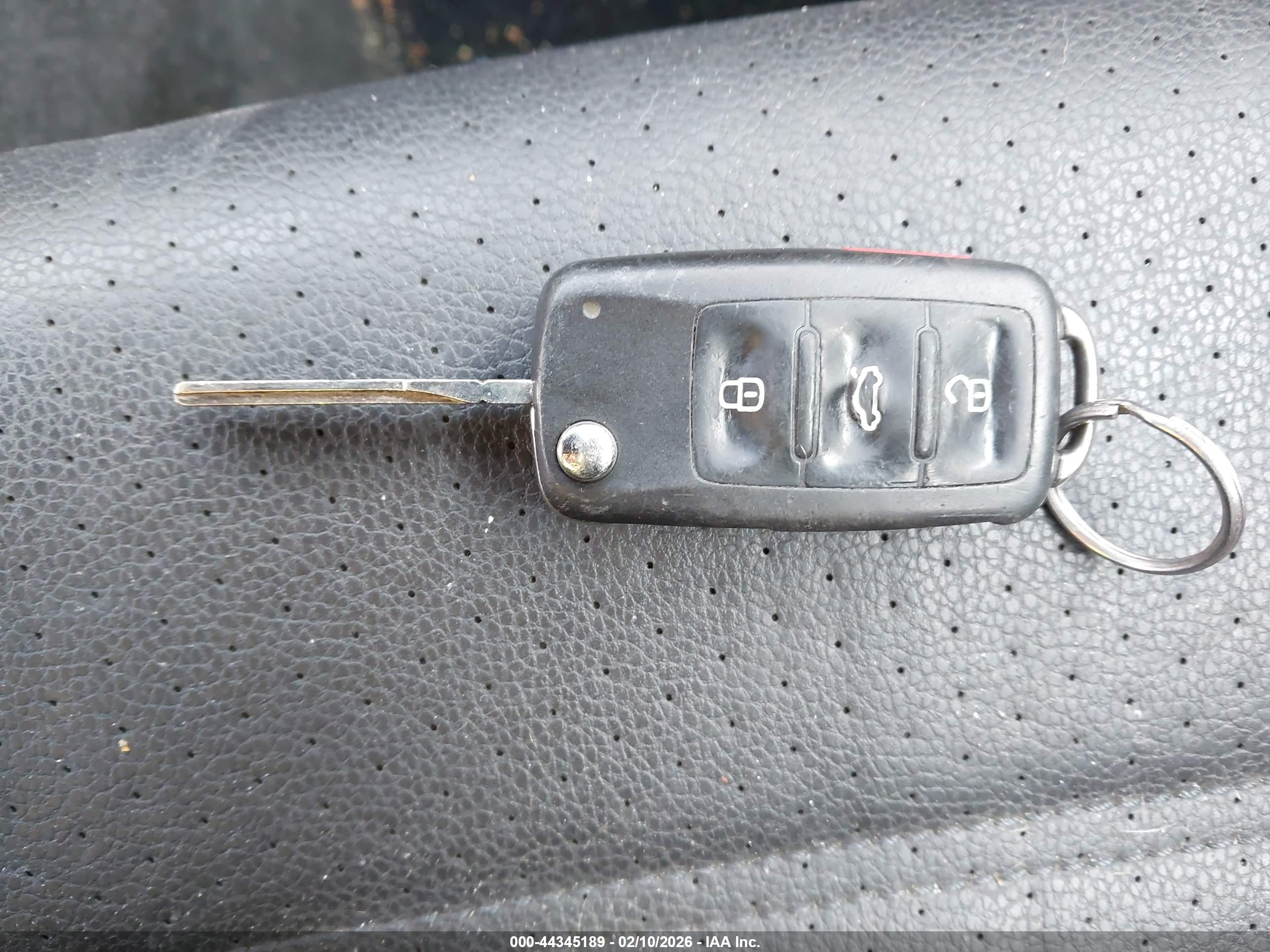 VOLKSWAGEN PASSAT image 11