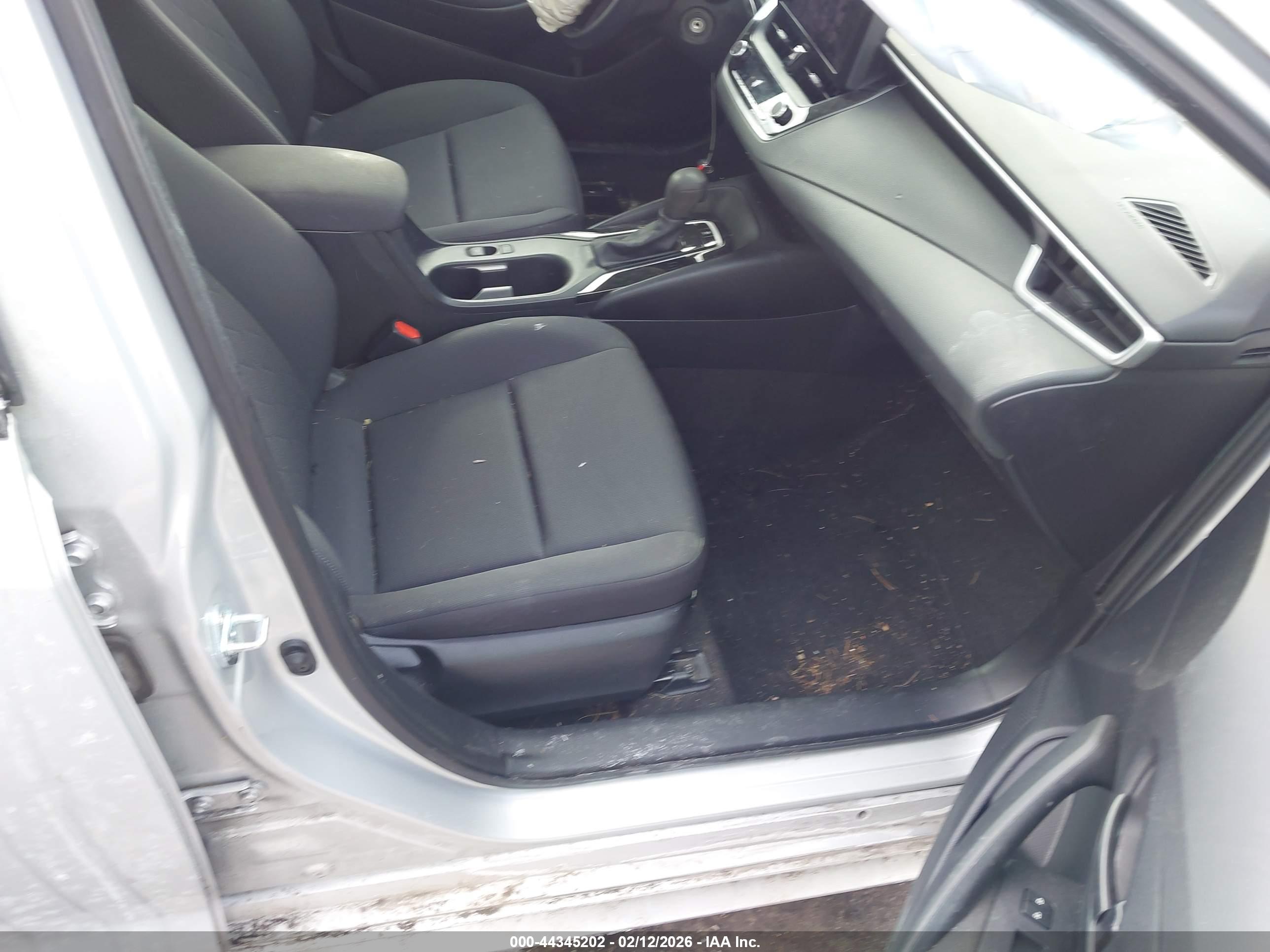 TOYOTA COROLLA image 5