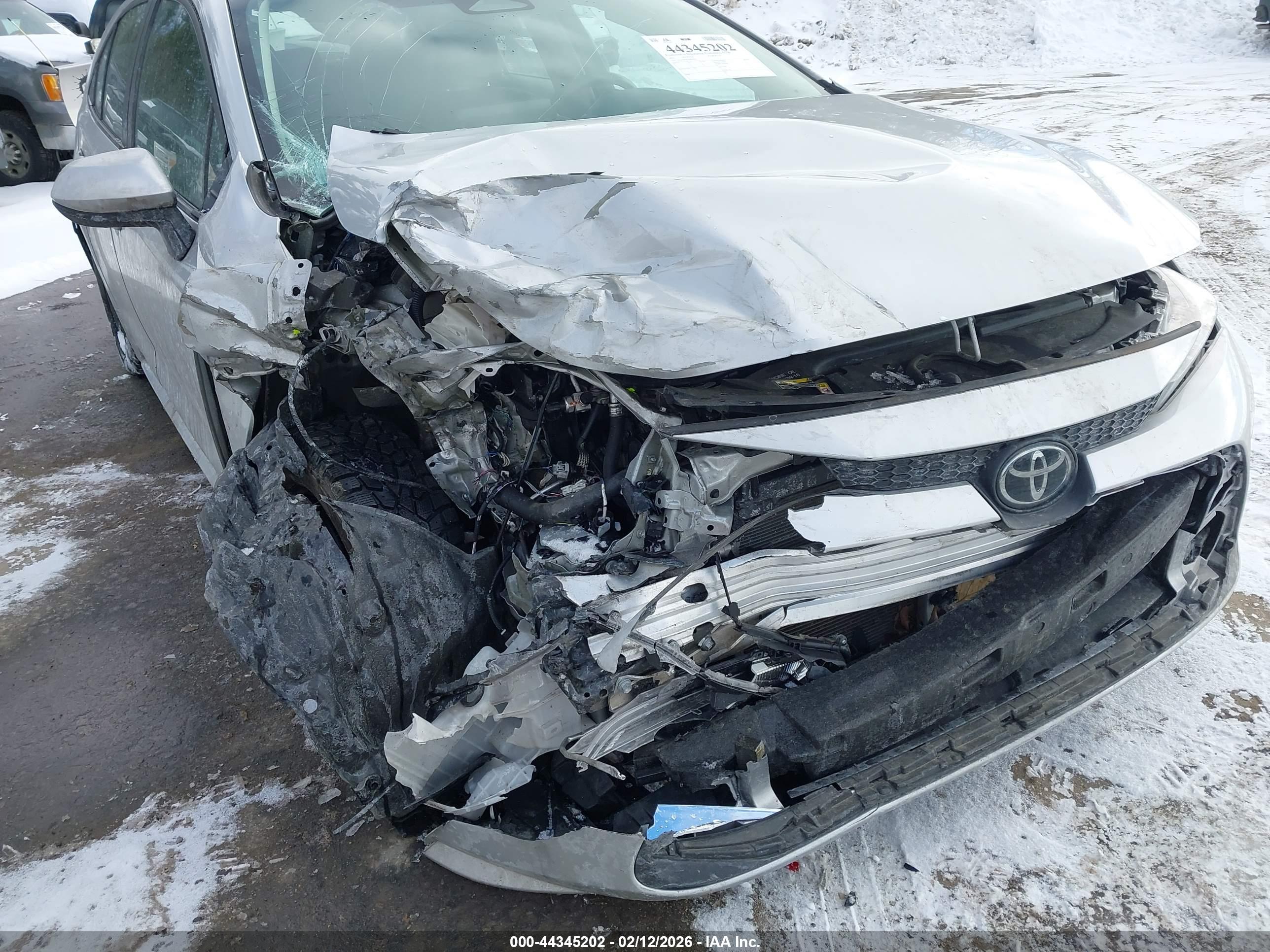 TOYOTA COROLLA image 6