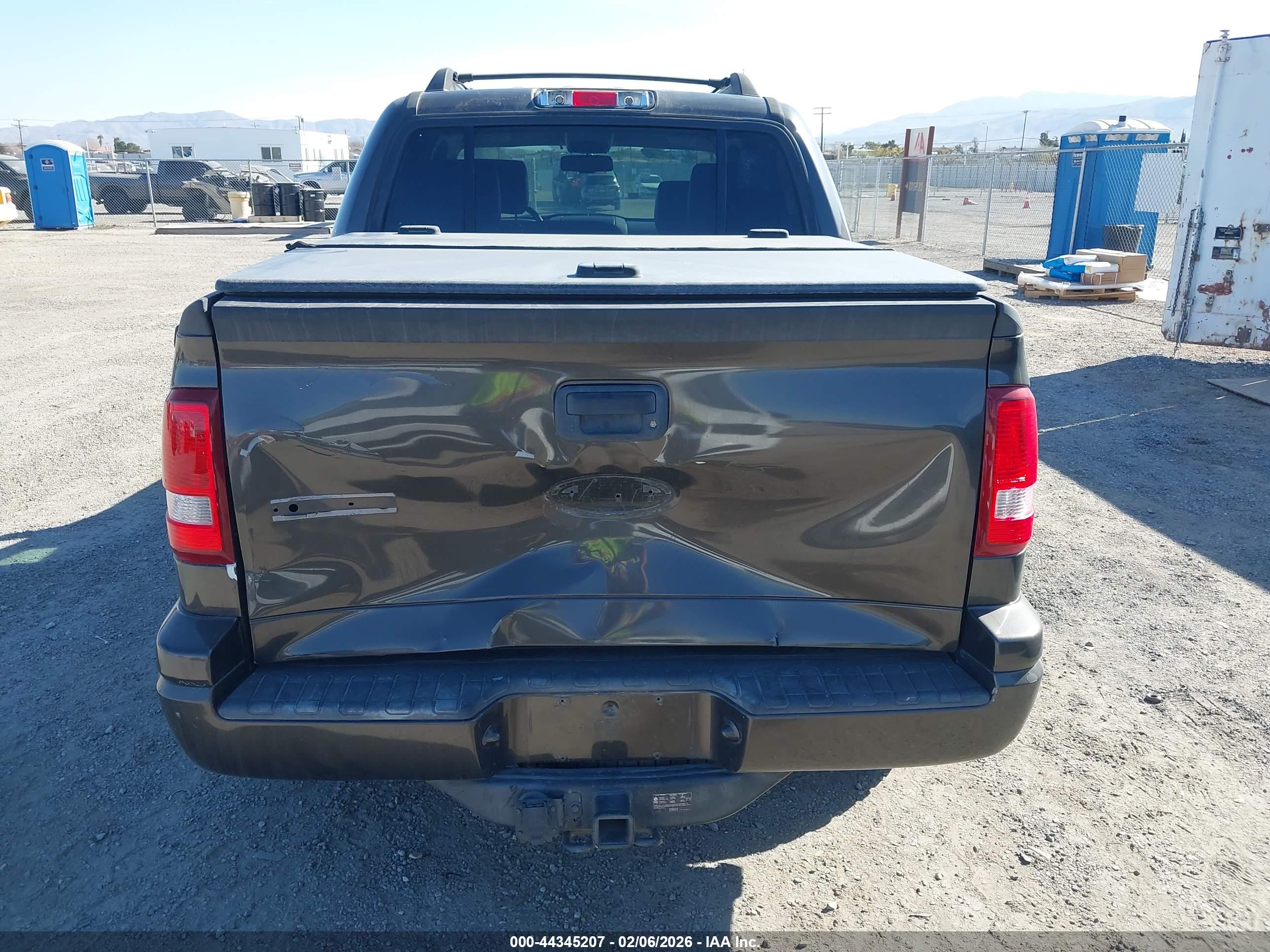 FORD EXPLORER image 6