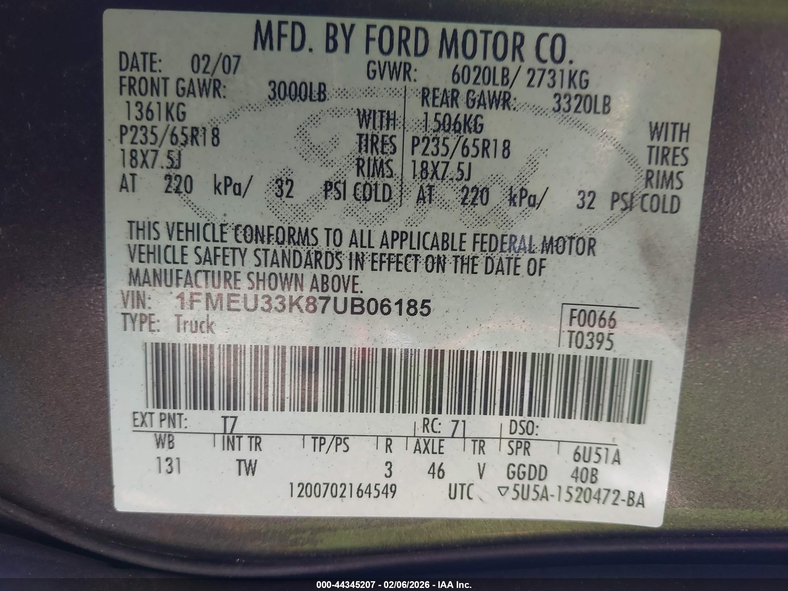 FORD EXPLORER image 9