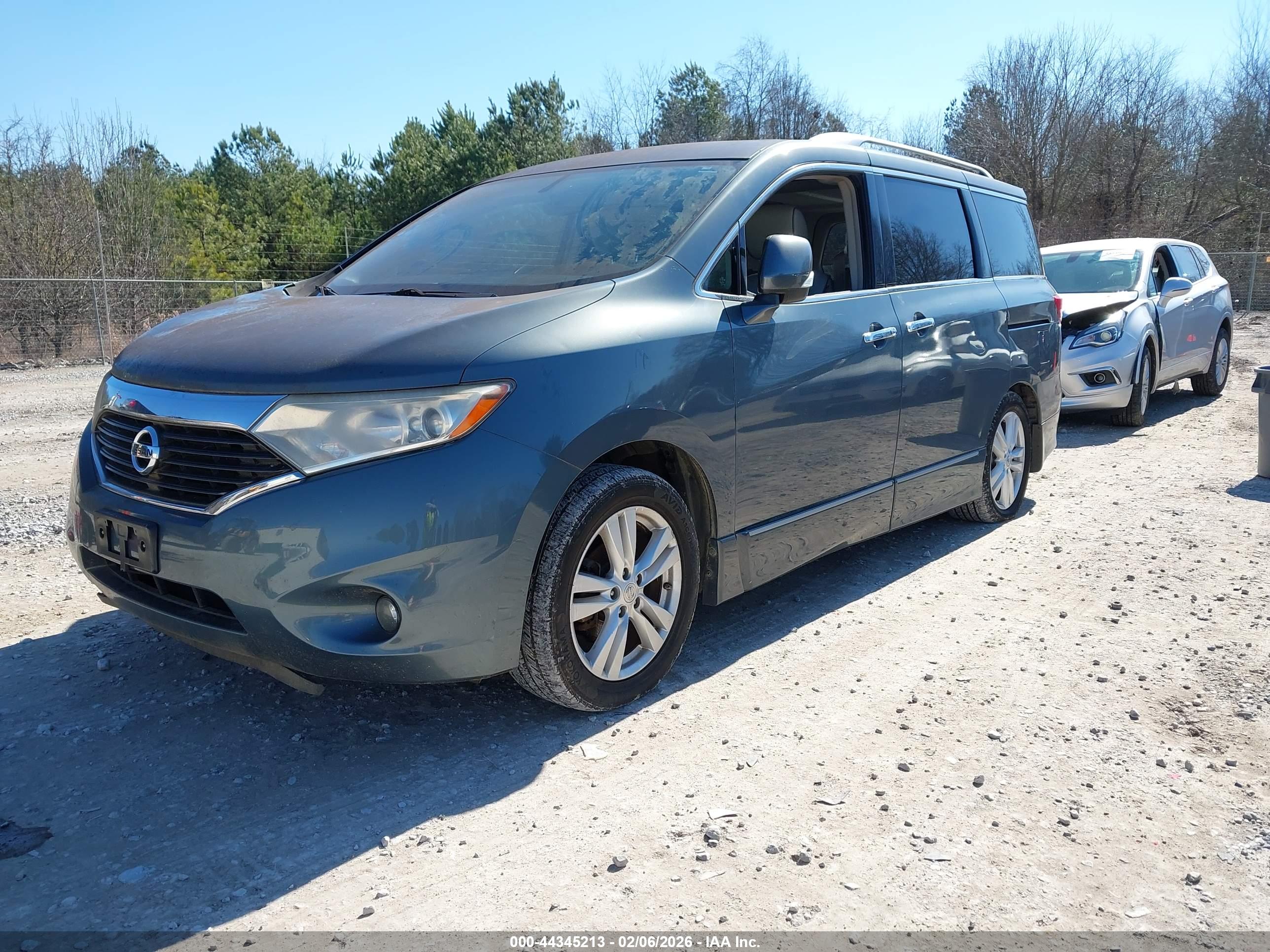 NISSAN QUEST image 2