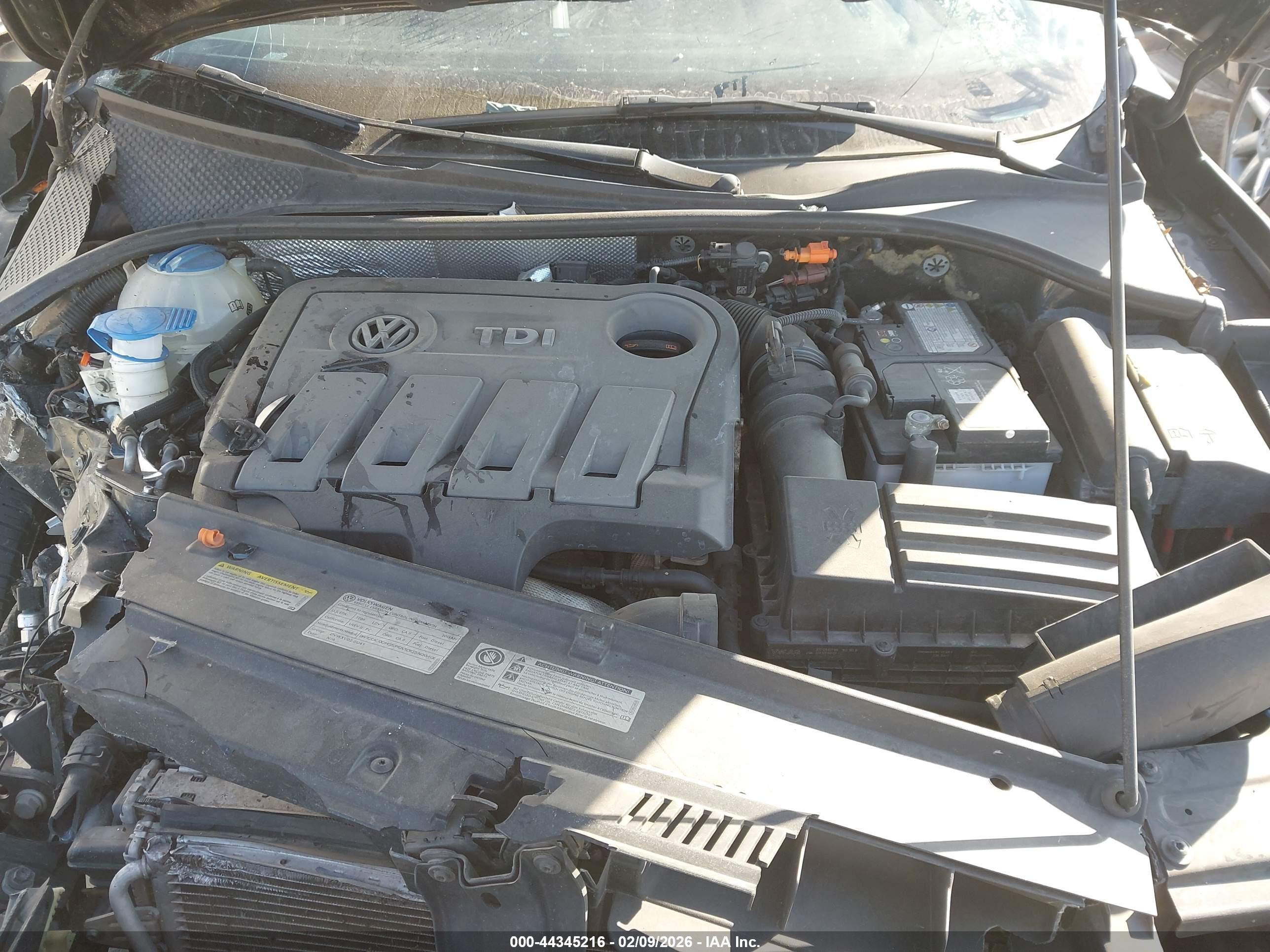 VOLKSWAGEN PASSAT image 10