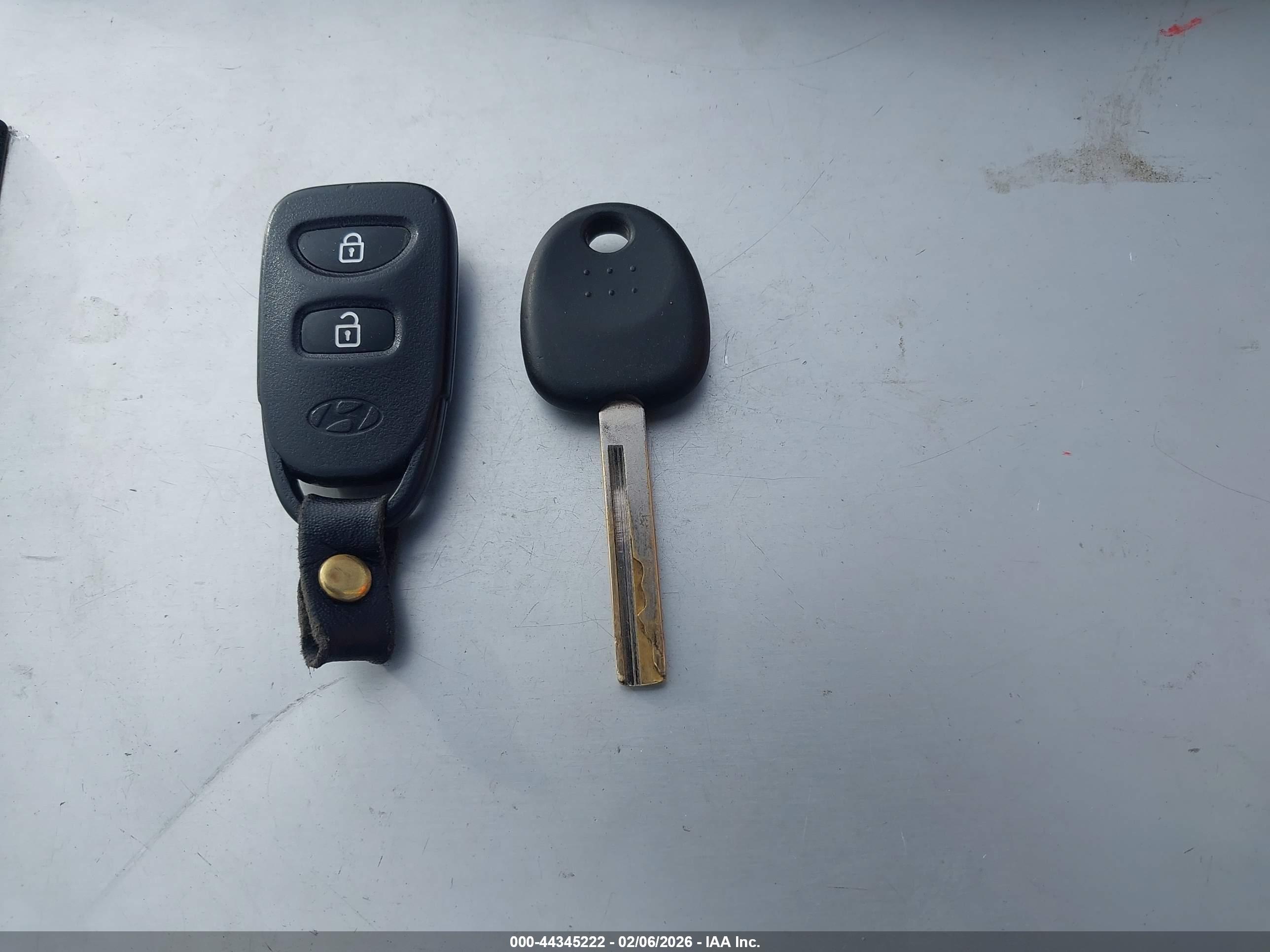 HYUNDAI ACCENT image 11
